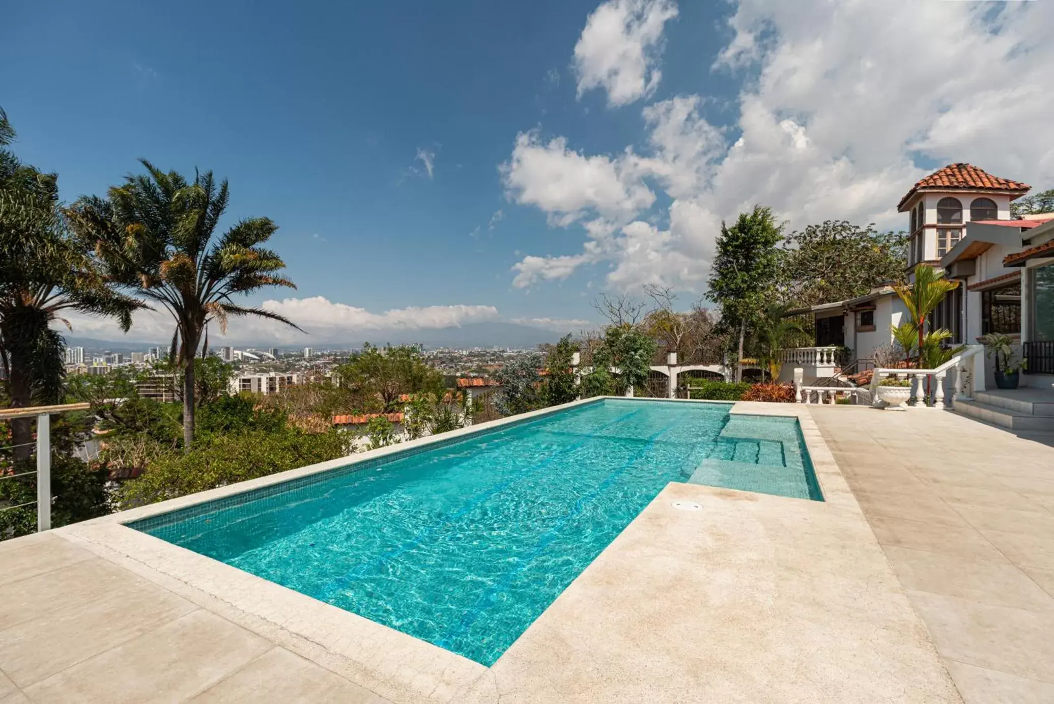 Swimming Pool in Posada el Quijote