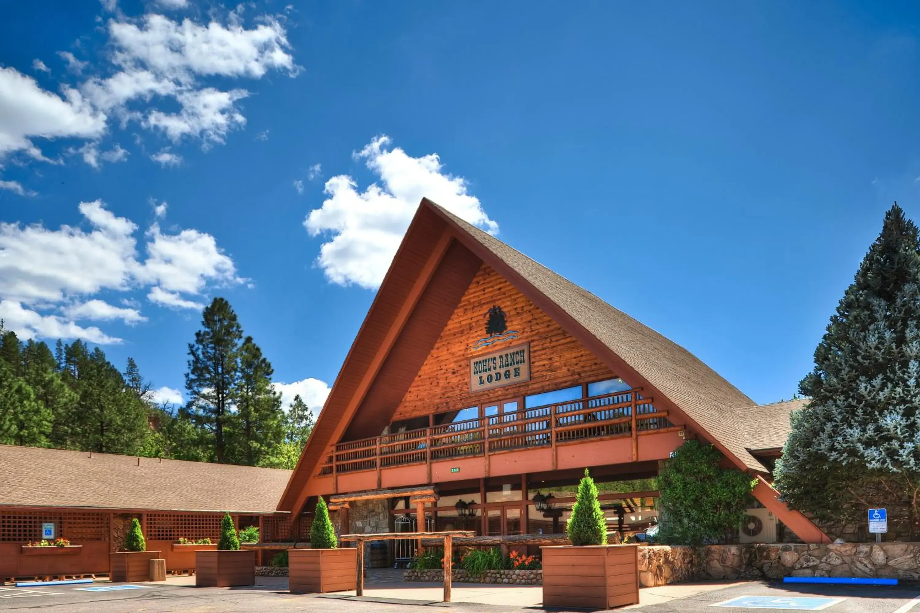 Property Building in Kohl's Ranch Lodge