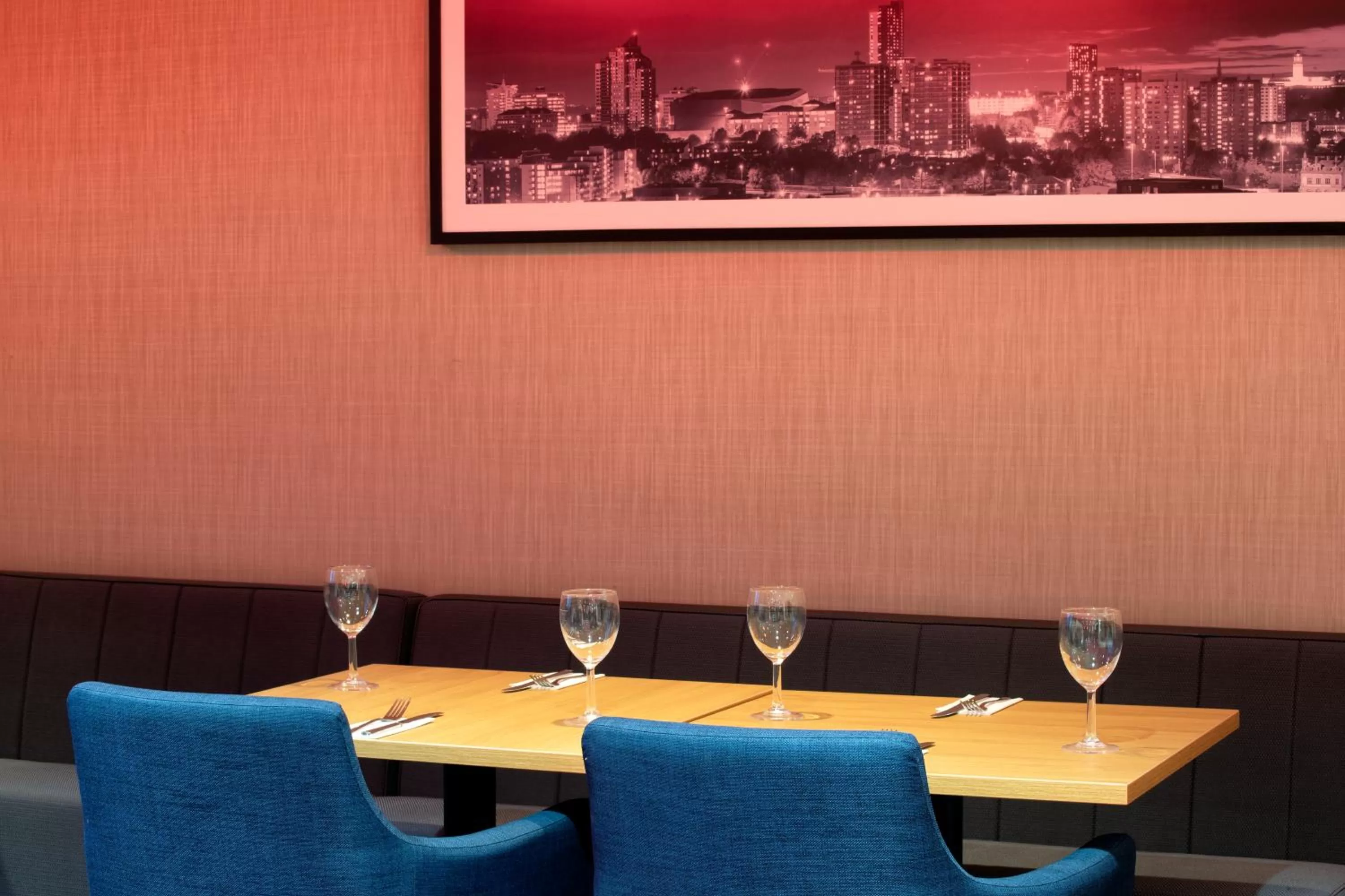 Restaurant/places to eat in Ramada by Wyndham Leeds East