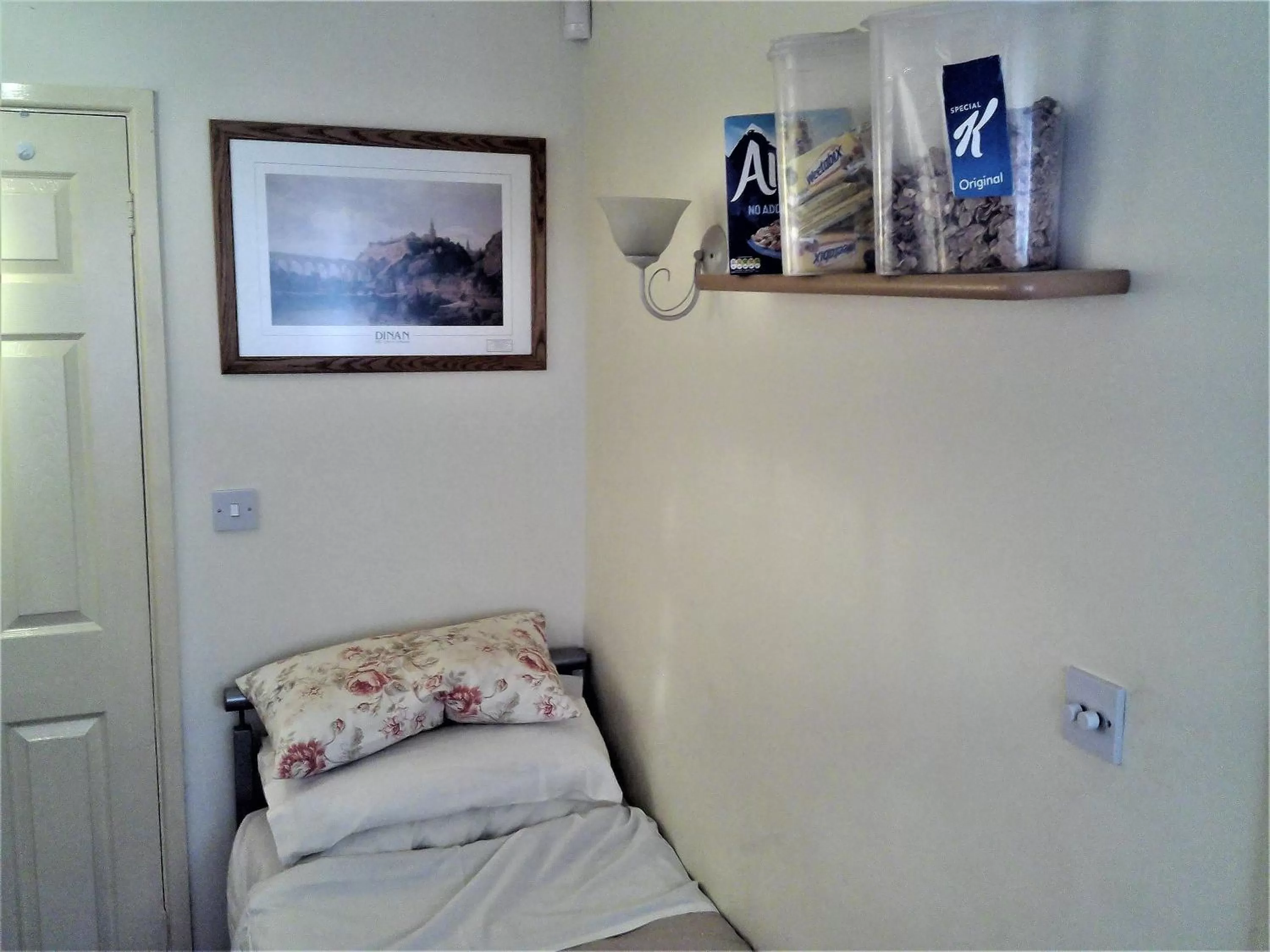 Bed in Mike & Carolyn Ball B&B