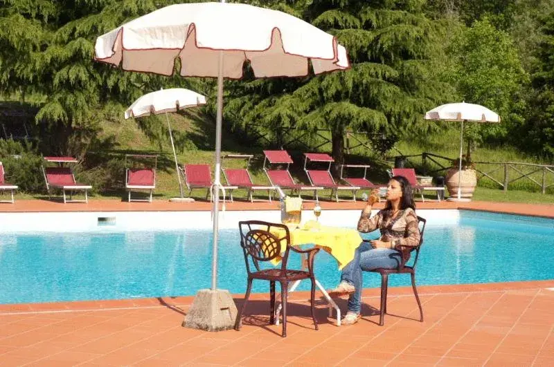 Swimming Pool in Hotel Residence Sant'Uberto