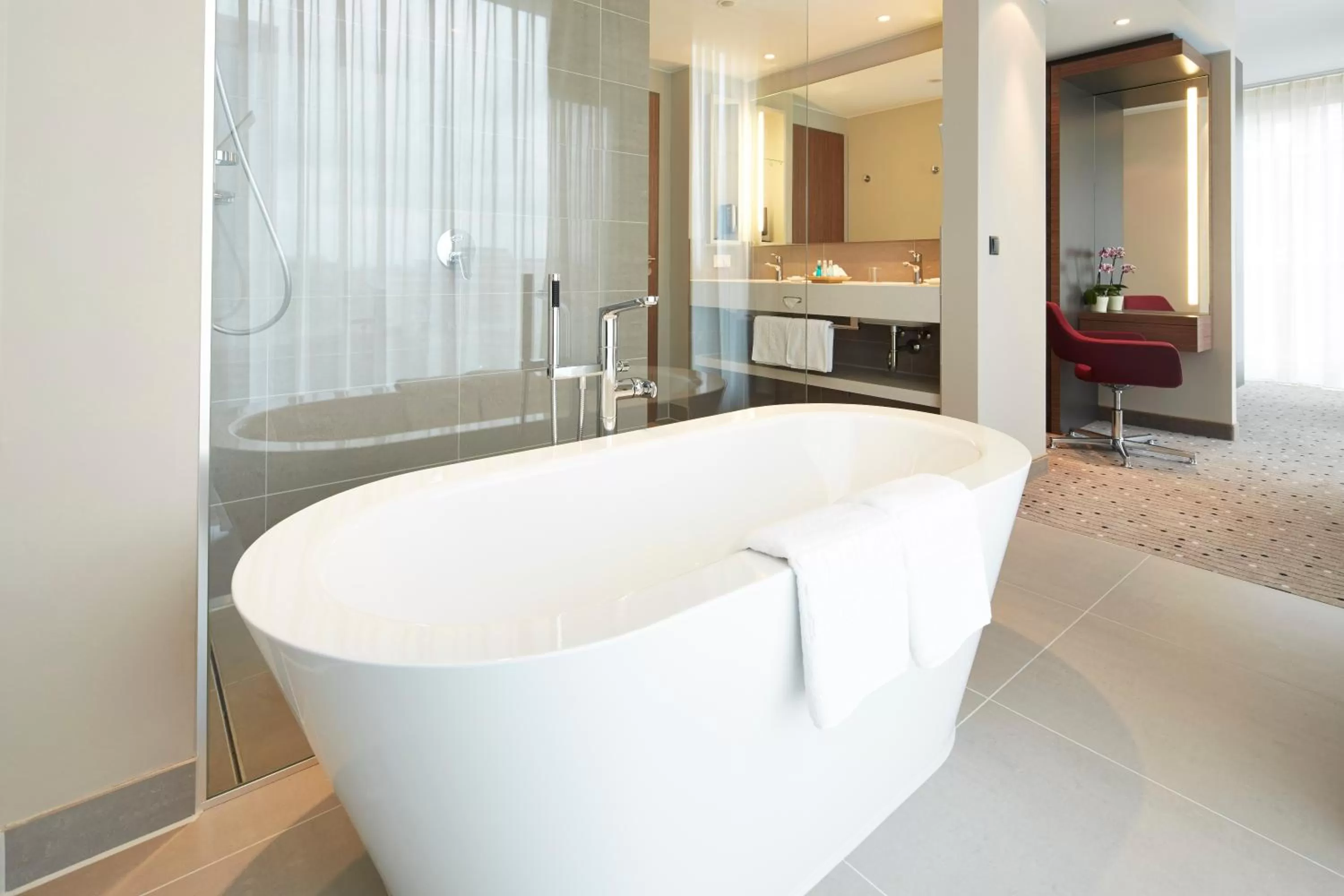 Shower in Steigenberger Hotel Am Kanzleramt