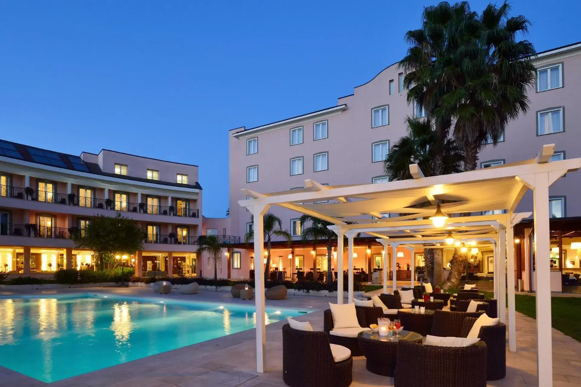 Swimming Pool in Hotel Isola Sacra Rome Airport