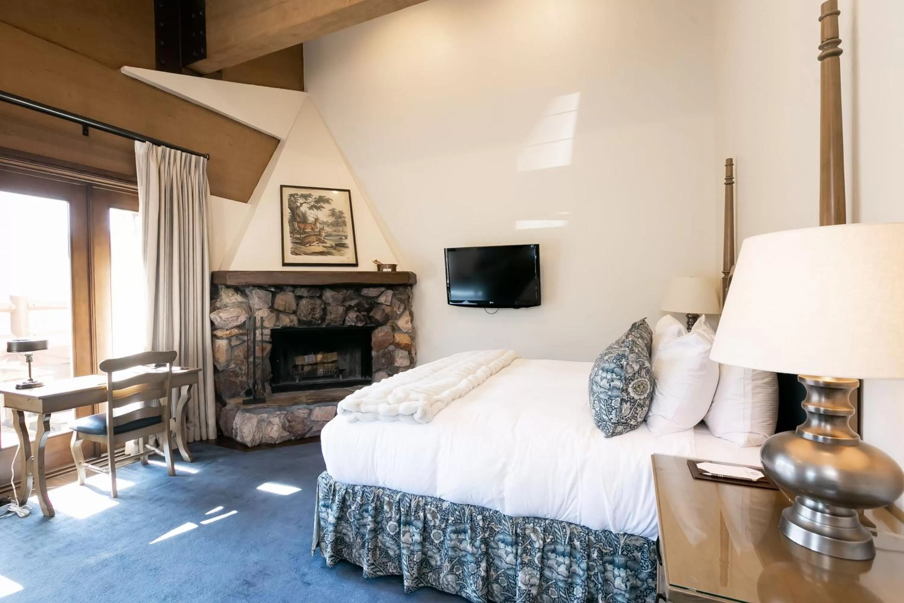 Bedroom, Bed in Stein Eriksen Lodge Deer Valley