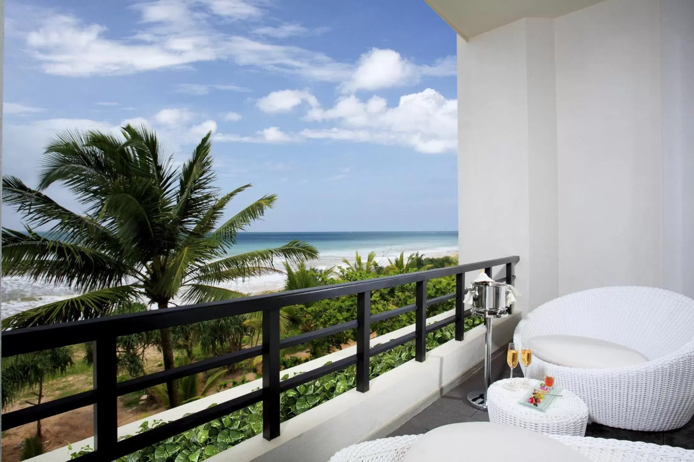 Bedroom in Centara Ceysands Resort & Spa Sri Lanka