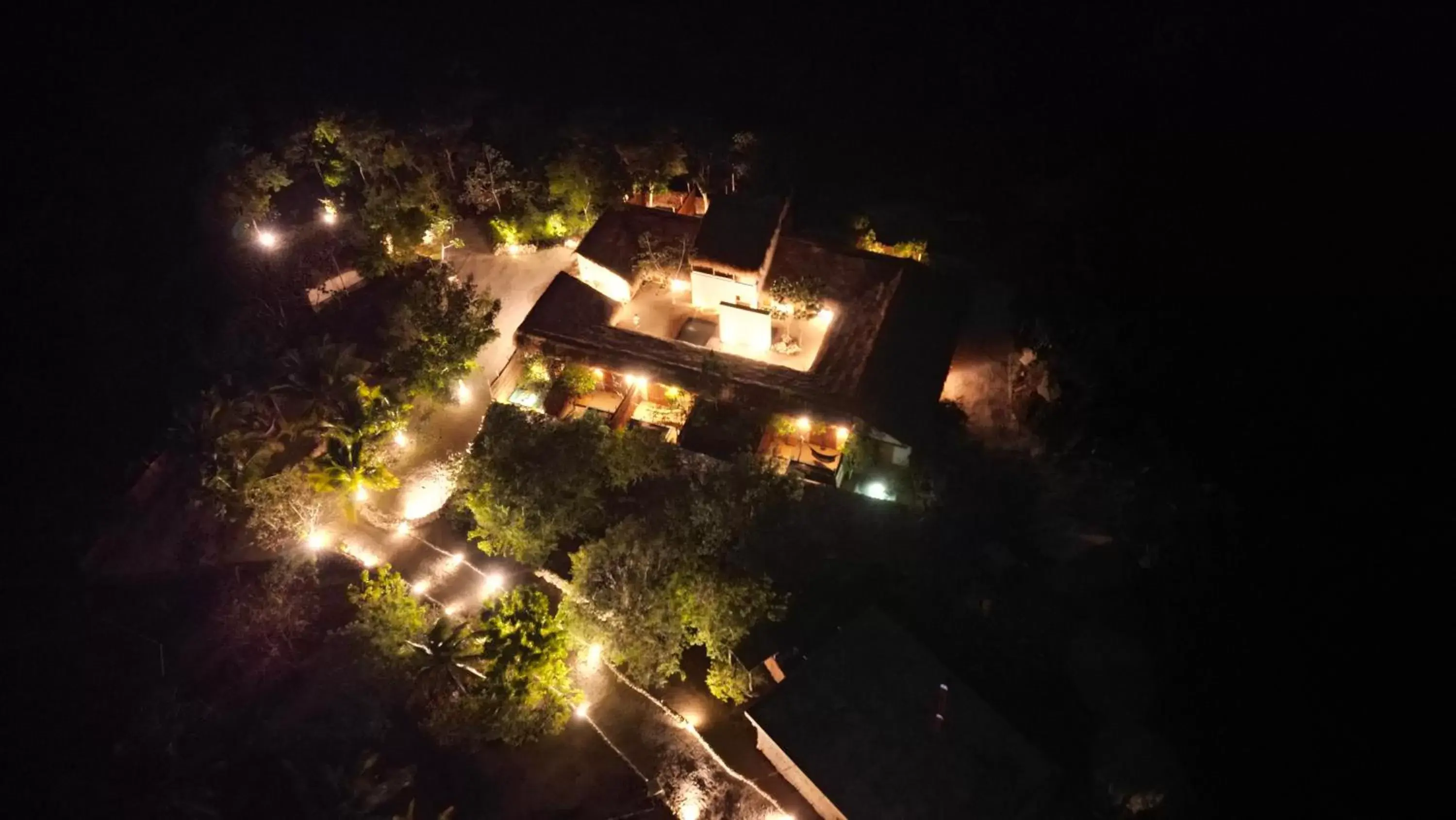 Property building, Bird's-eye View in BH HOTEL & CENOTE TULUM - Adults Only