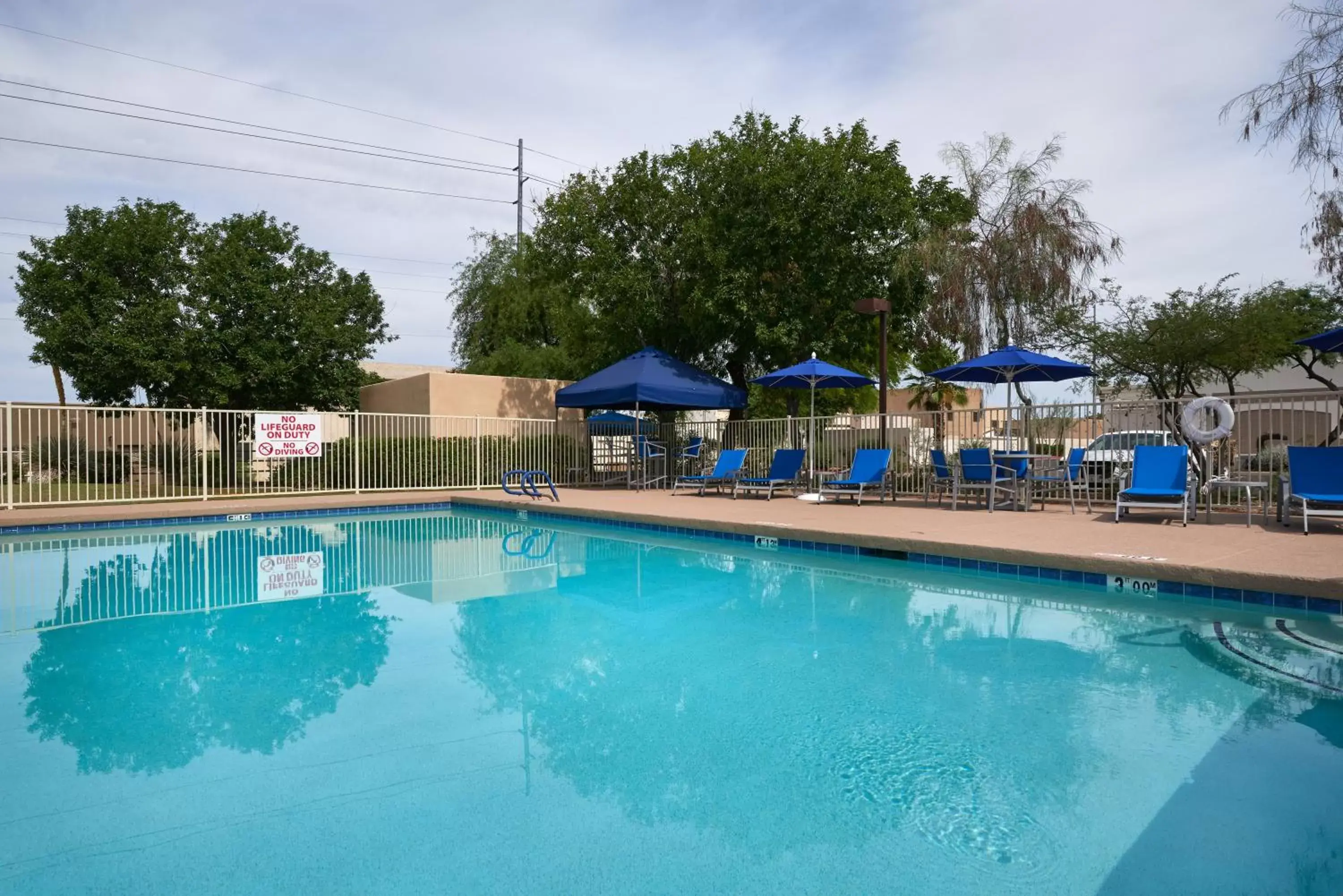 Swimming Pool in Holiday Inn Express Scottsdale North, an IHG Hotel