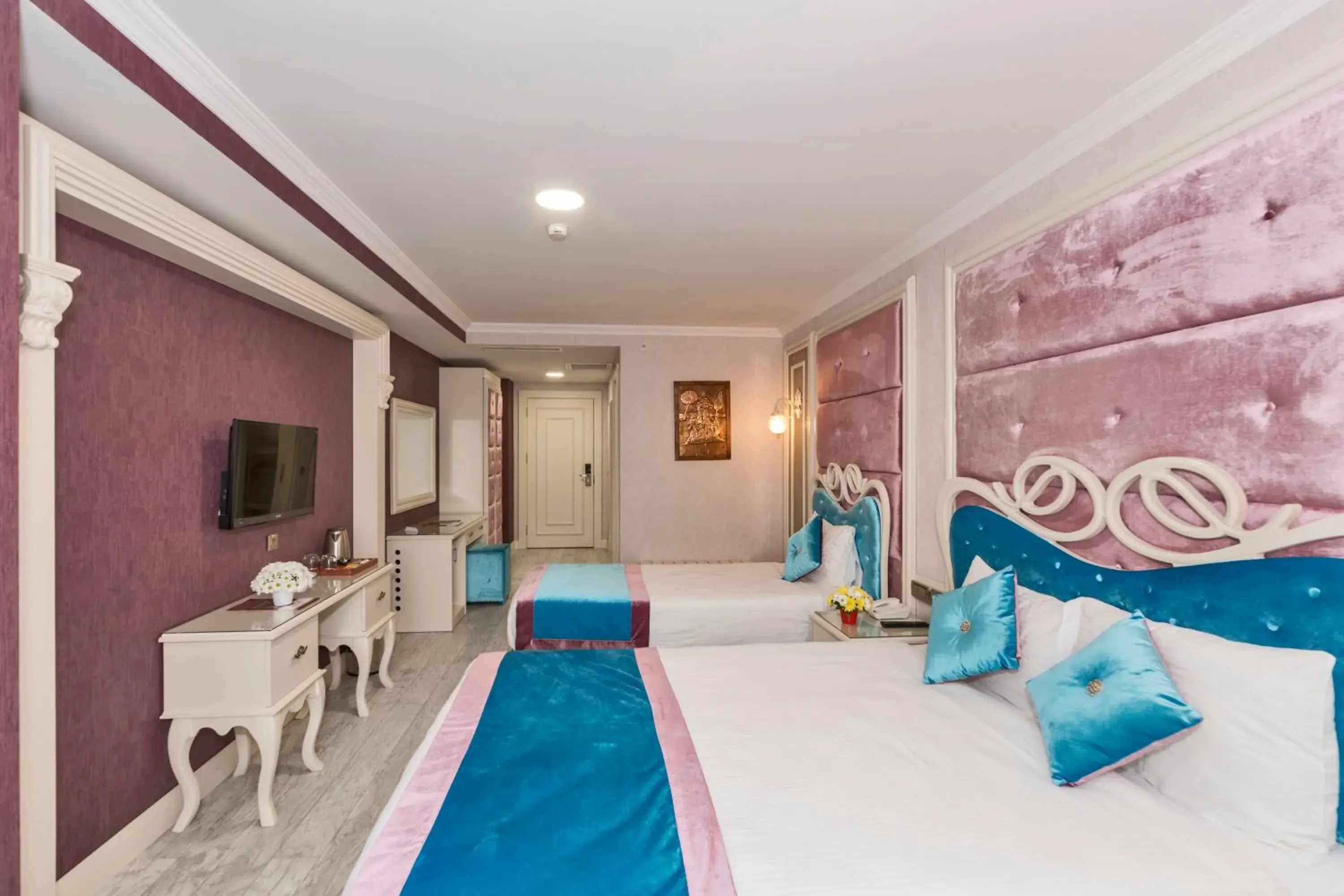 Bed in Marnas Hotels Bed in Marnas Hotels