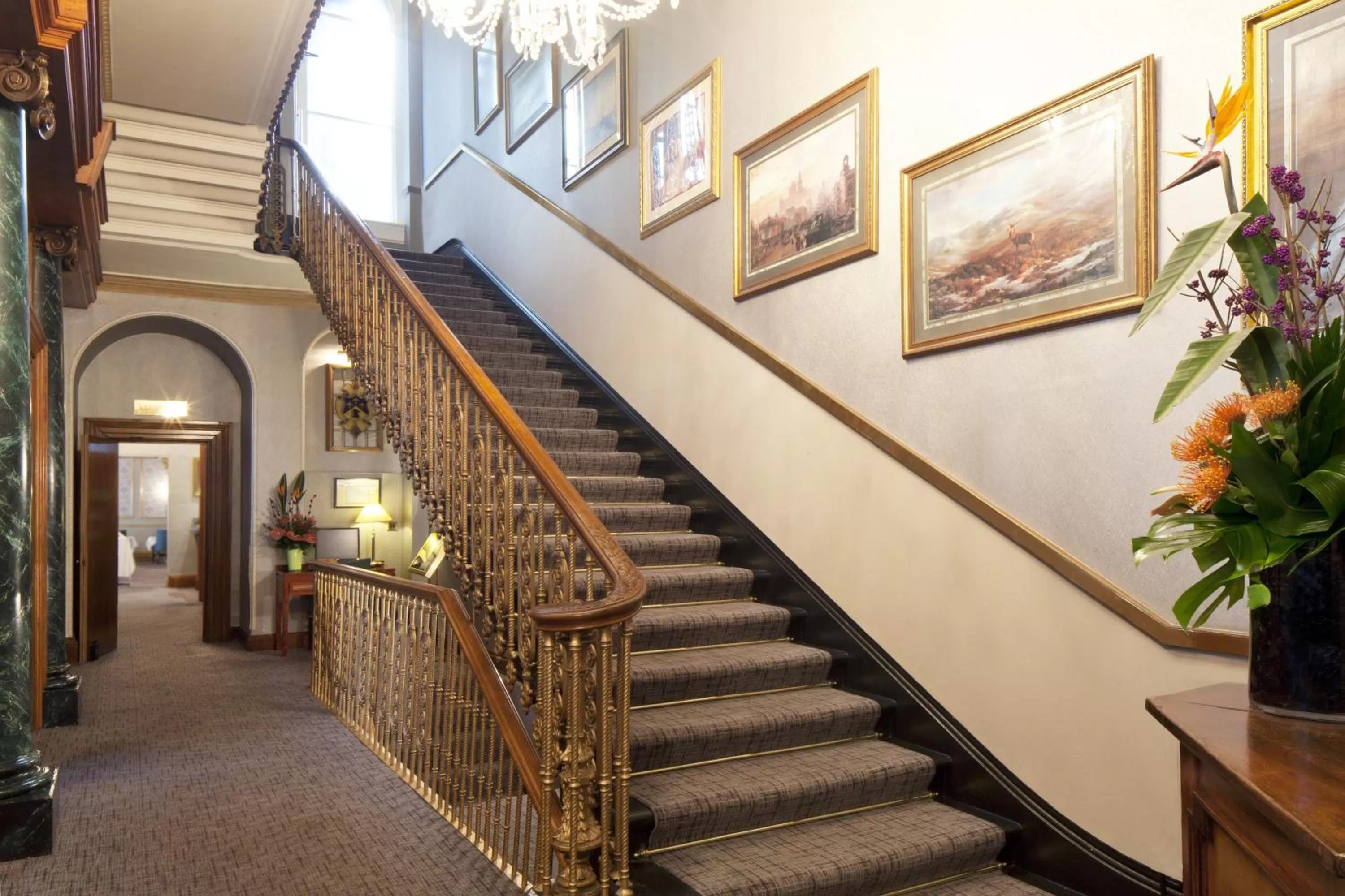 Decorative detail in Gem Strathmore Hotel