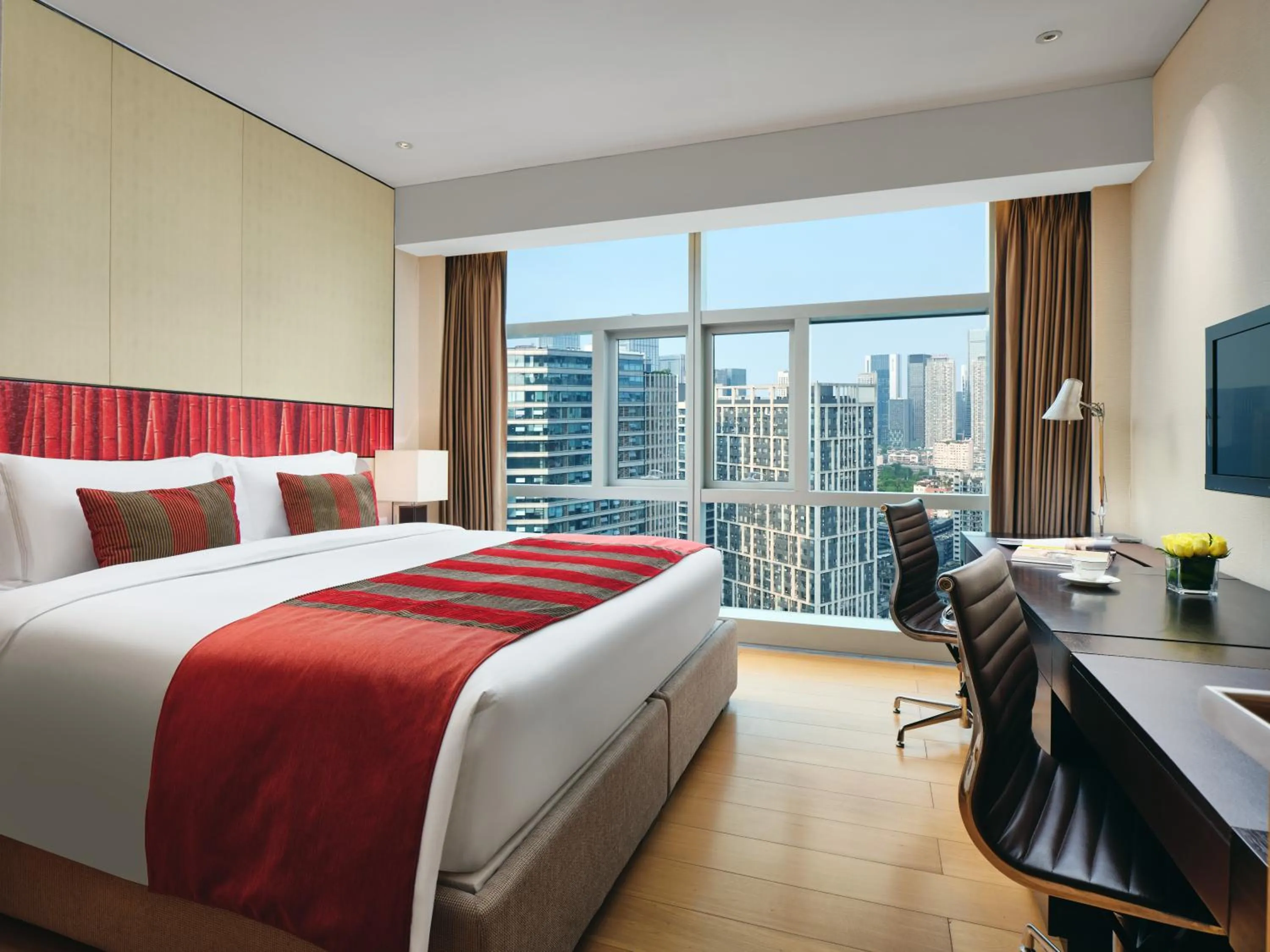 Photo of the whole room, Room Photo in Intercontinental Residences Chengdu City Center