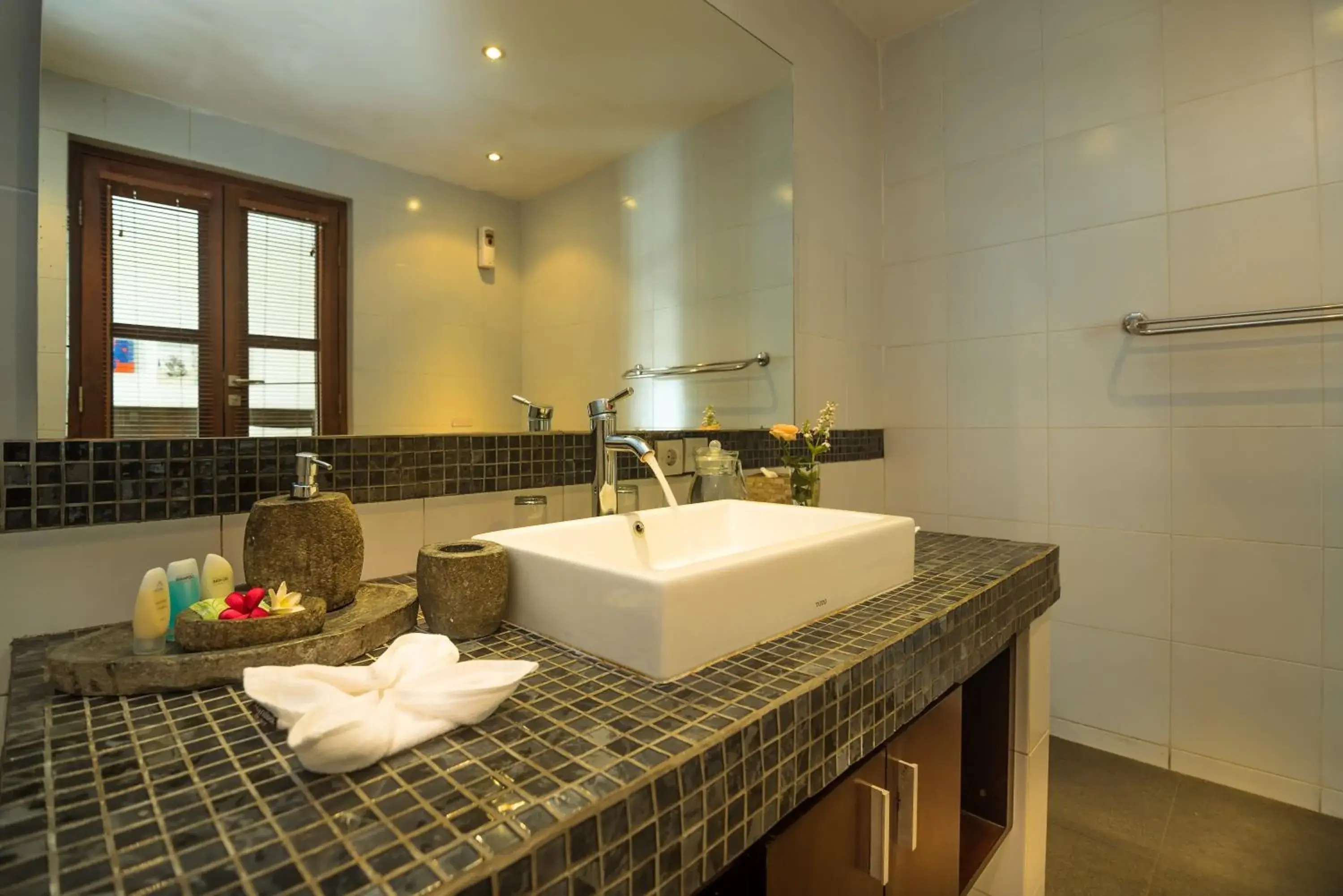 Shower, Bathroom in Arama Riverside Villas