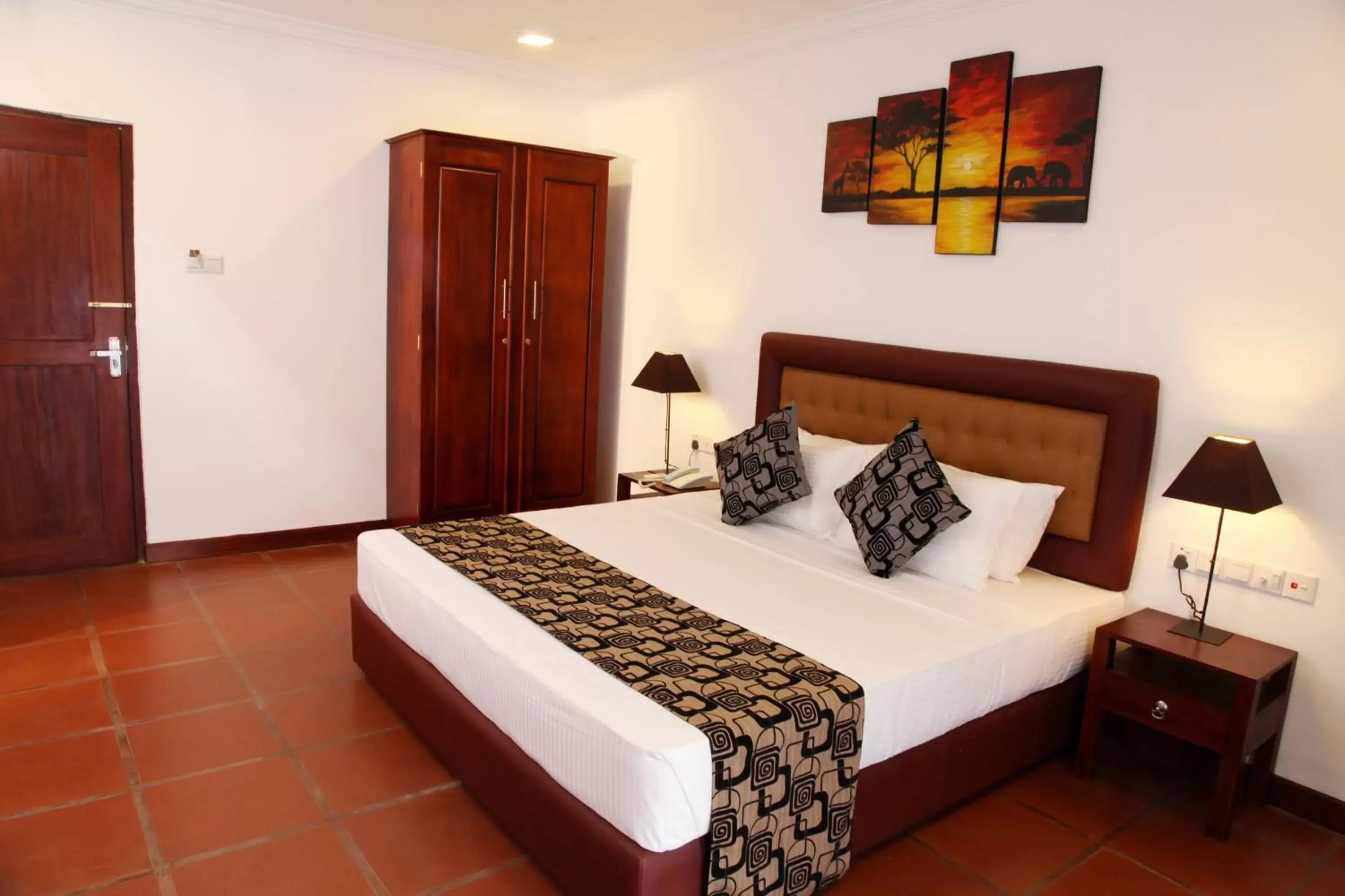 Bed in Oreeka - Katunayake Airport Transit Hotels