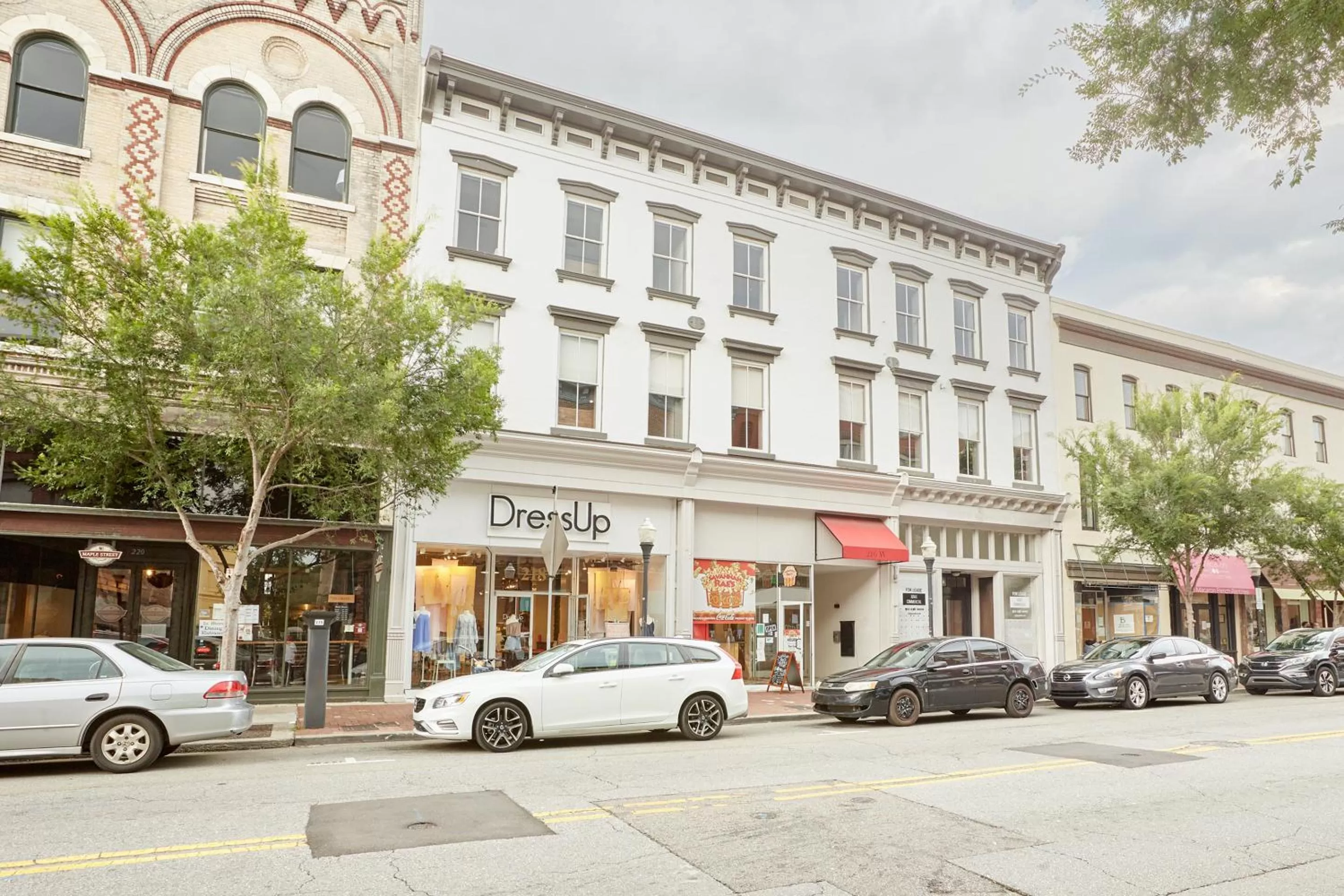 Property building in Sonder Ellis Square