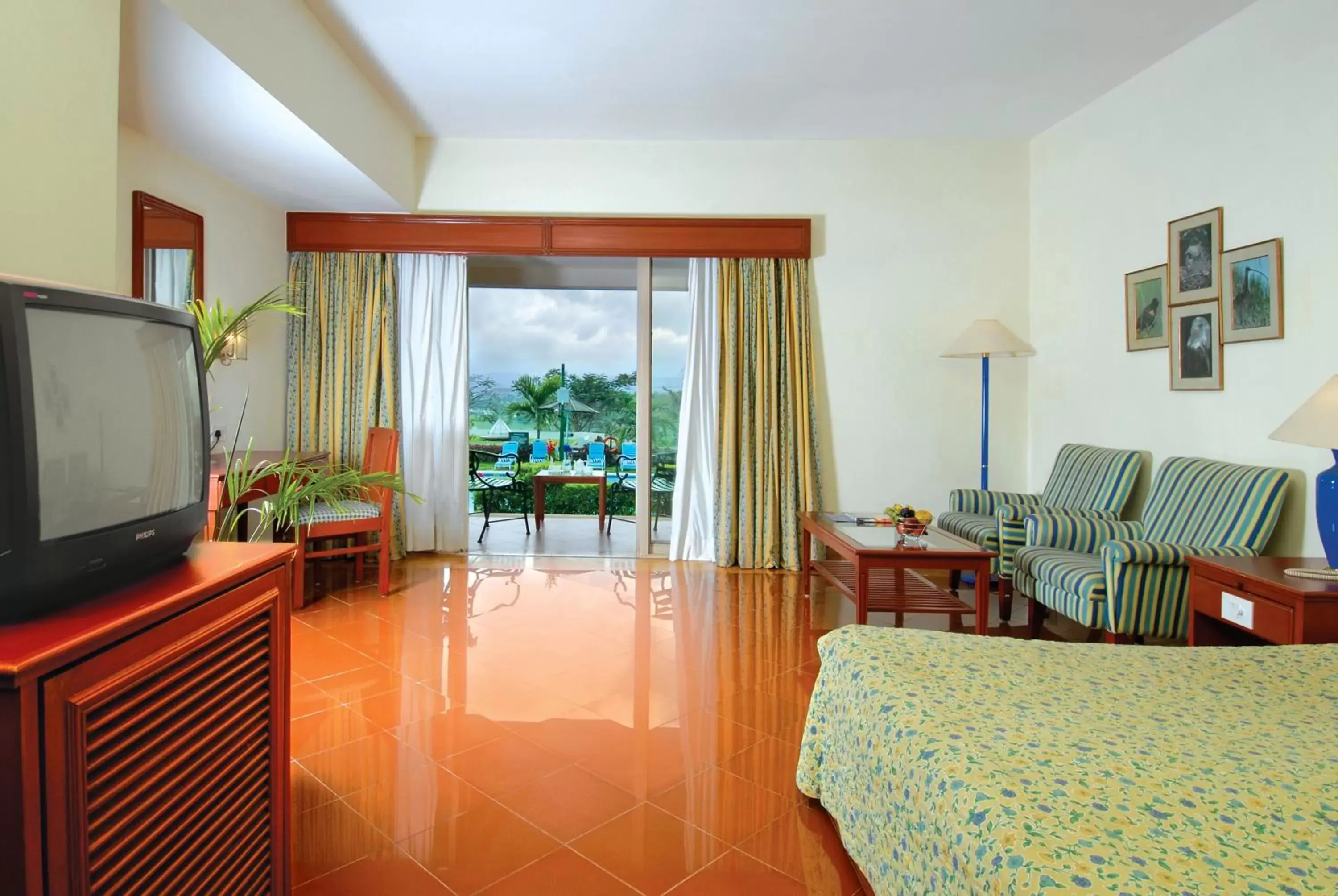 Photo of the whole room in Gateway Chikmagalur Photo of the whole room in Gateway Chikmagalur