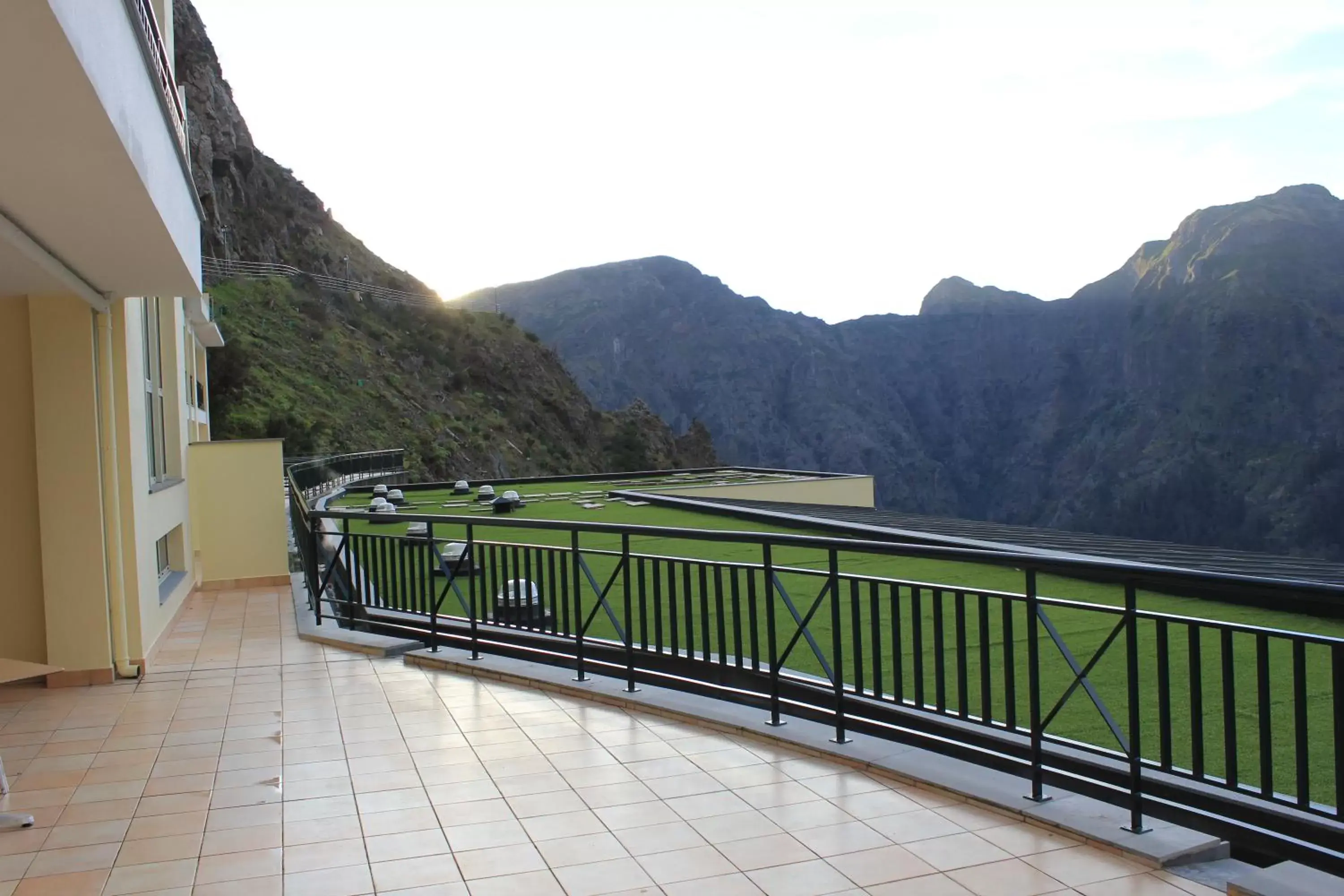 Street view, Balcony/Terrace in Eira do Serrado - Hotel & Spa