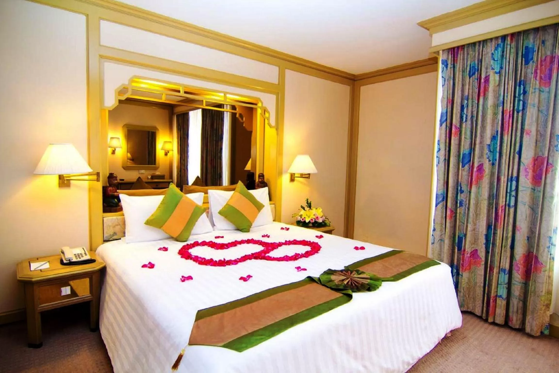 Bedroom, Bed in Hansa JB Hotel, Hatyai