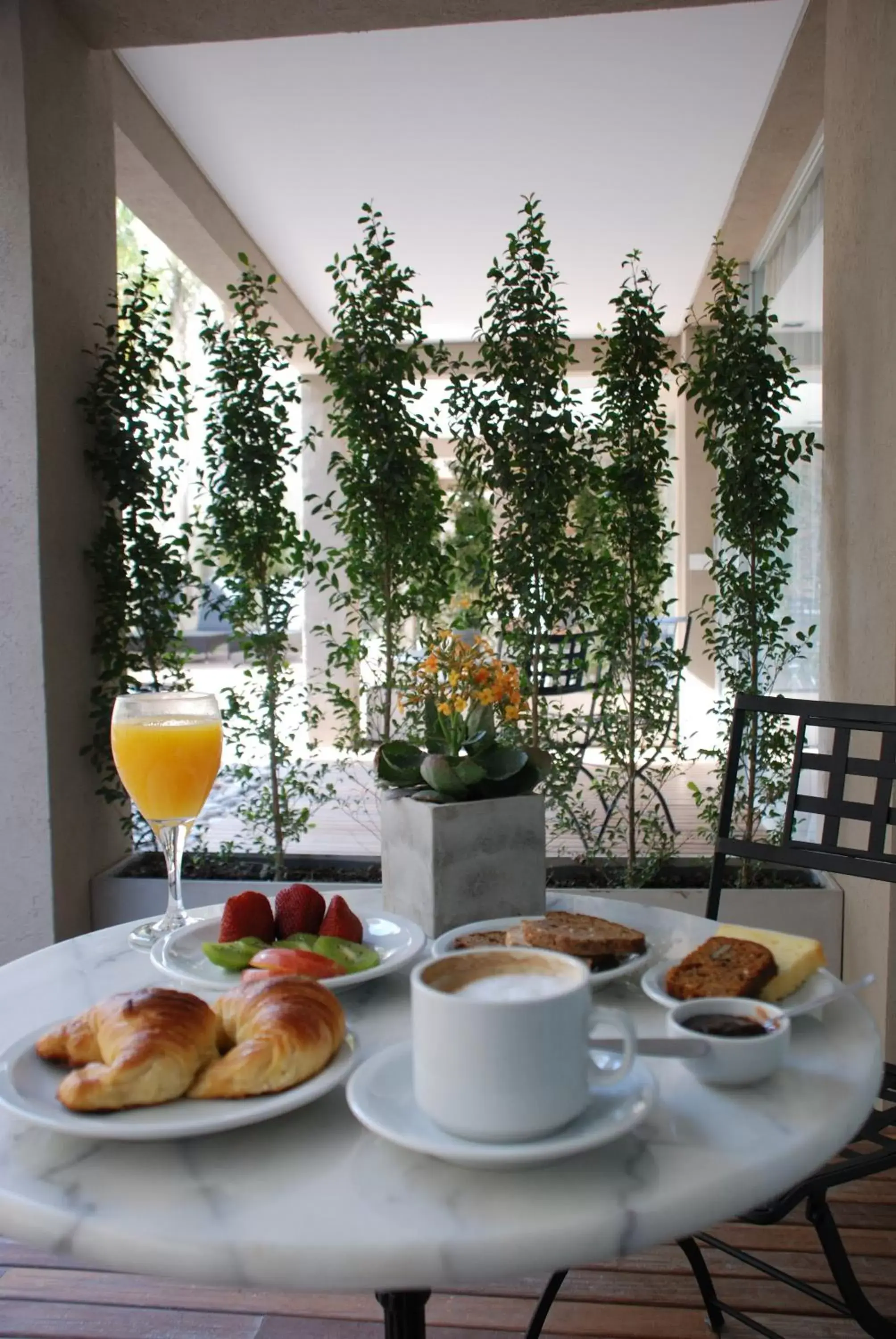 Buffet breakfast, Breakfast in San Isidro Plaza Hotel