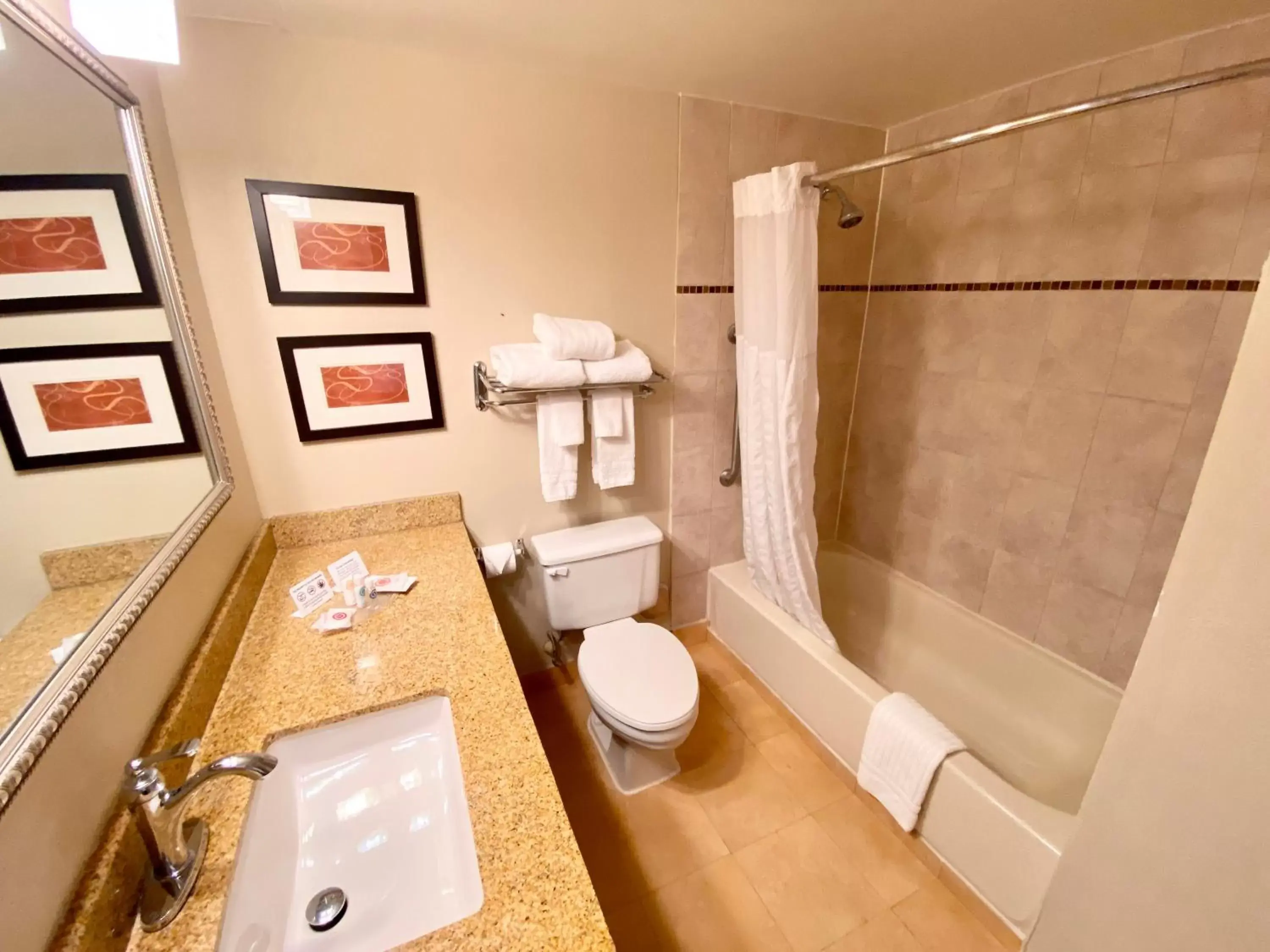 Bathroom in Comfort Suites Near Casinos Norwich-Uncasville