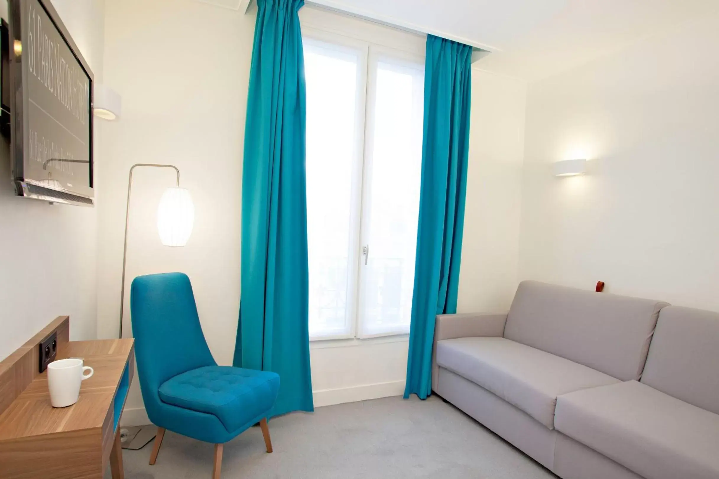 Bedroom, Seating Area in Best Western Plus 61 Paris Nation Hotel