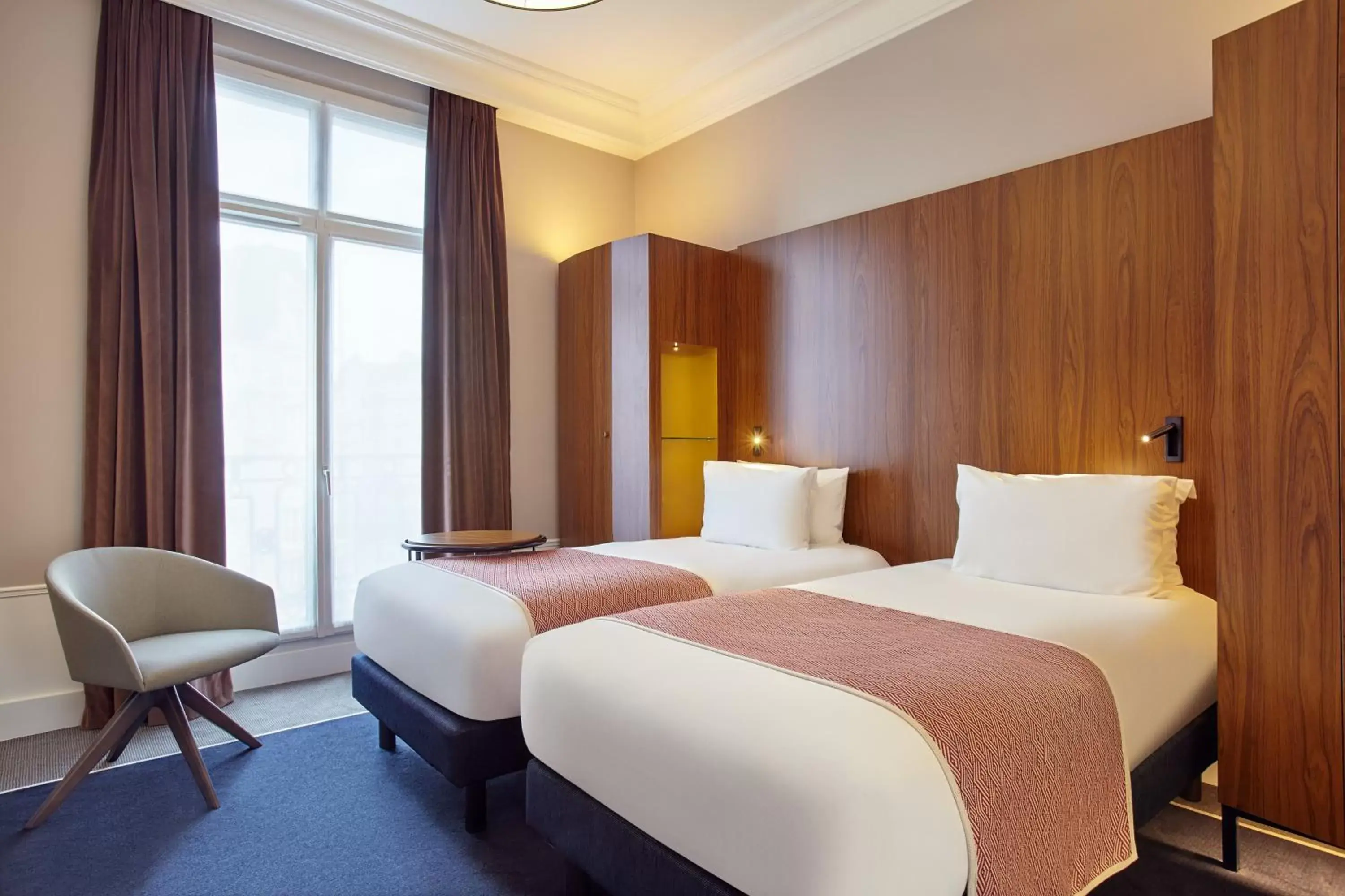 Photo of the whole room, Bed in Holiday Inn Paris - Gare de Lyon Bastille, an IHG Hotel