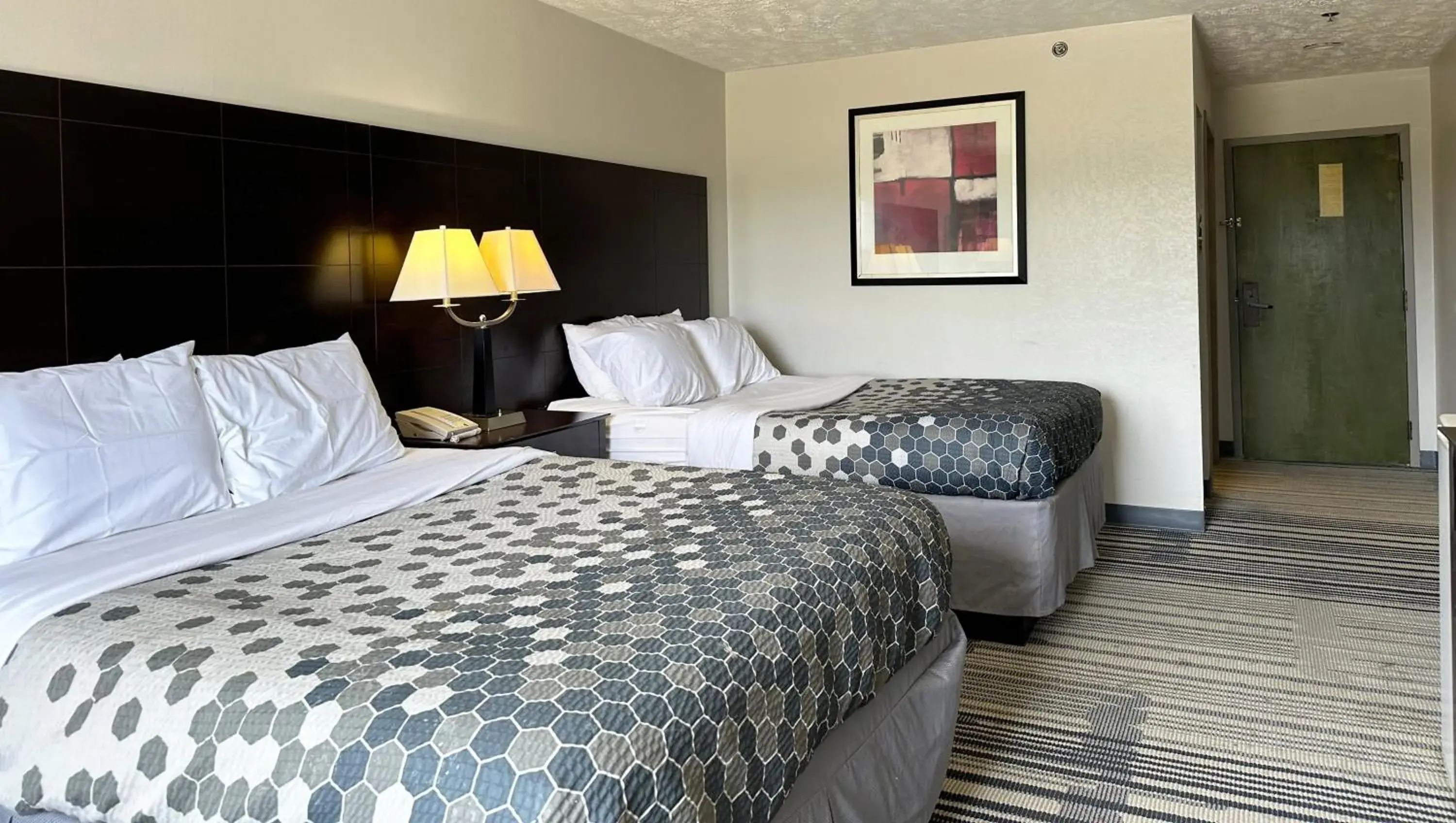 Bedroom, Bed in Super Inn and Suites Philadelphia