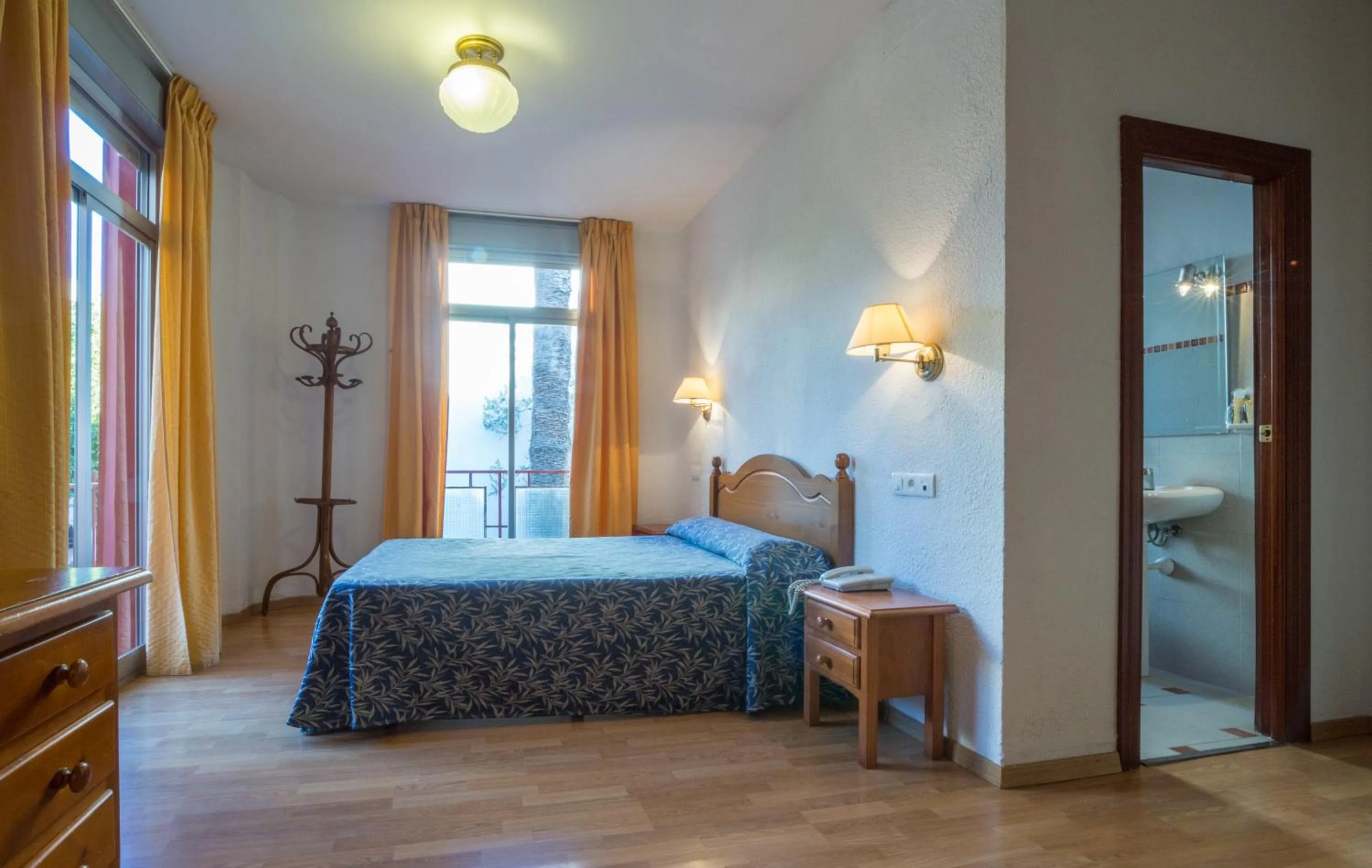 Photo of the whole room, Bed in Hotel Andalucia