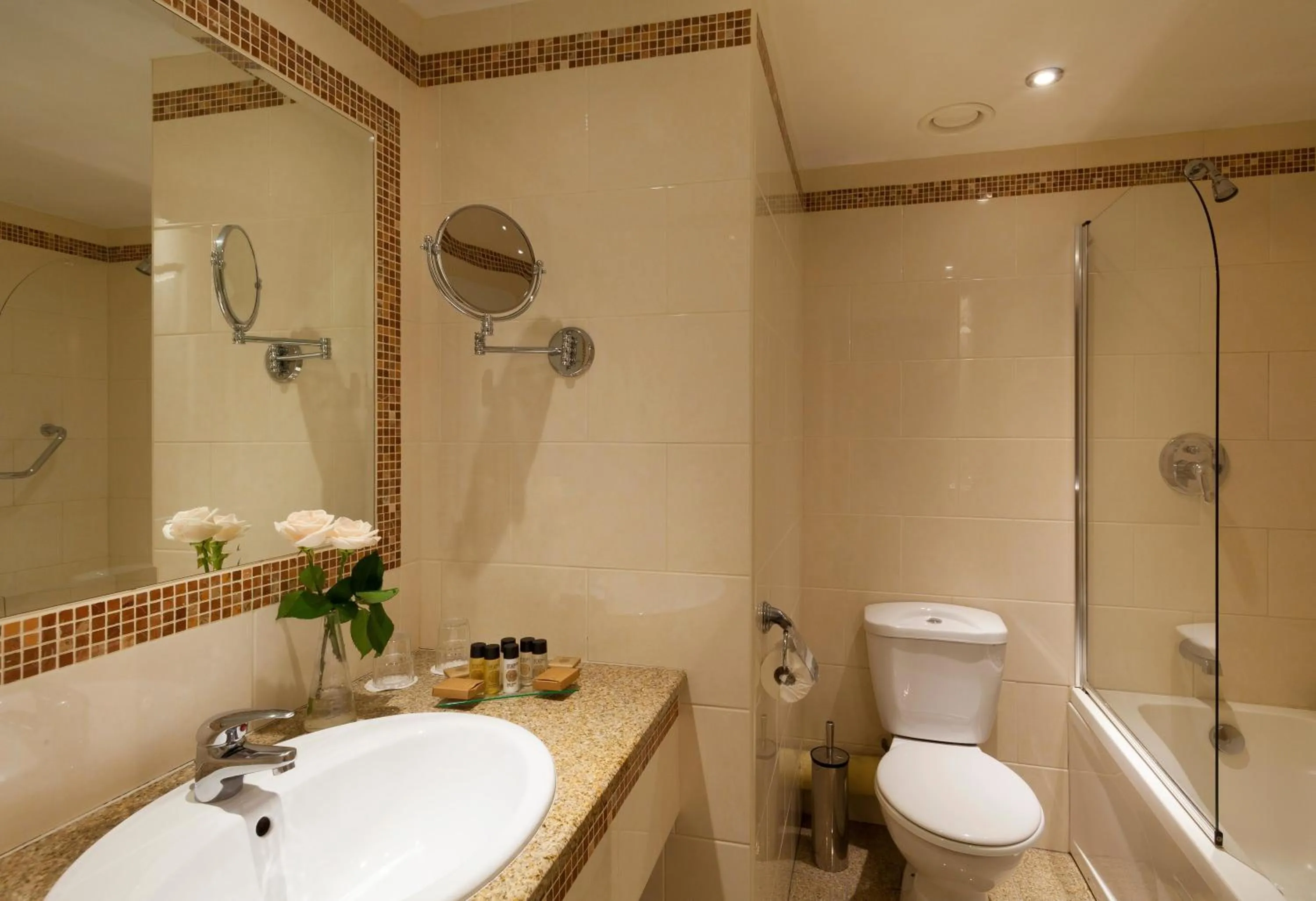 Bathroom in Bonnington Hotel & Leisure Centre