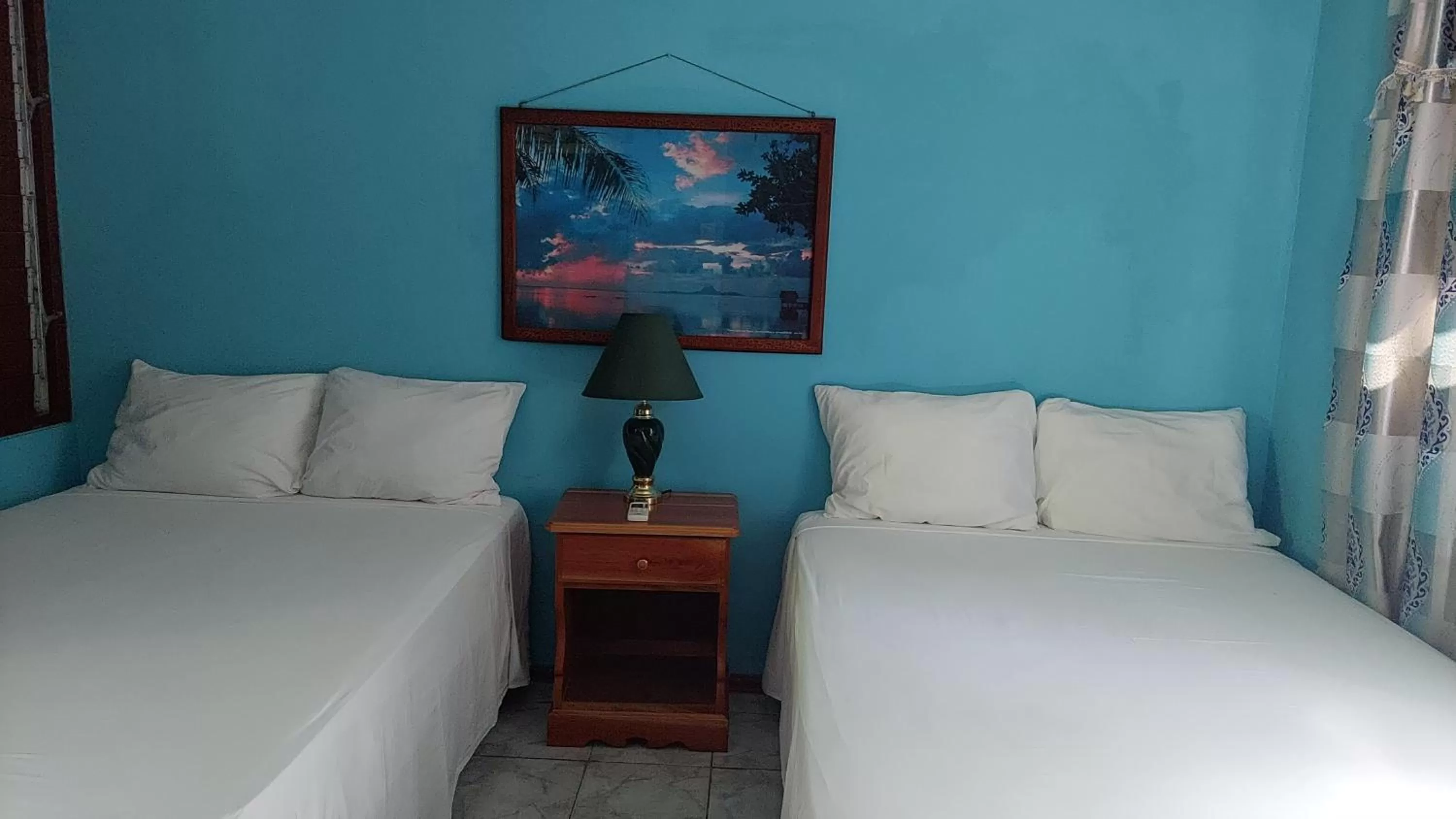 Bed in Yellow Bird Sea