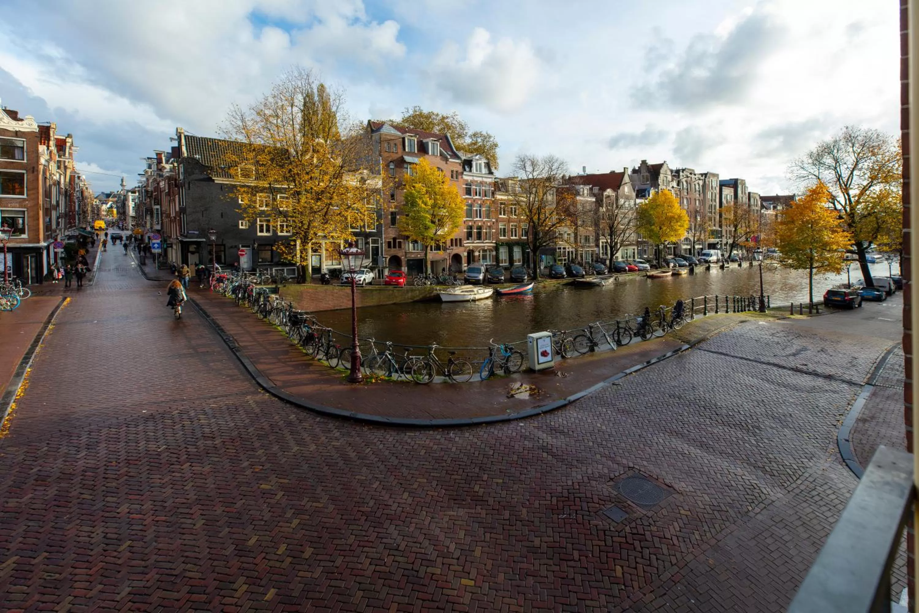 Neighbourhood in Amsterdam Wiechmann Hotel