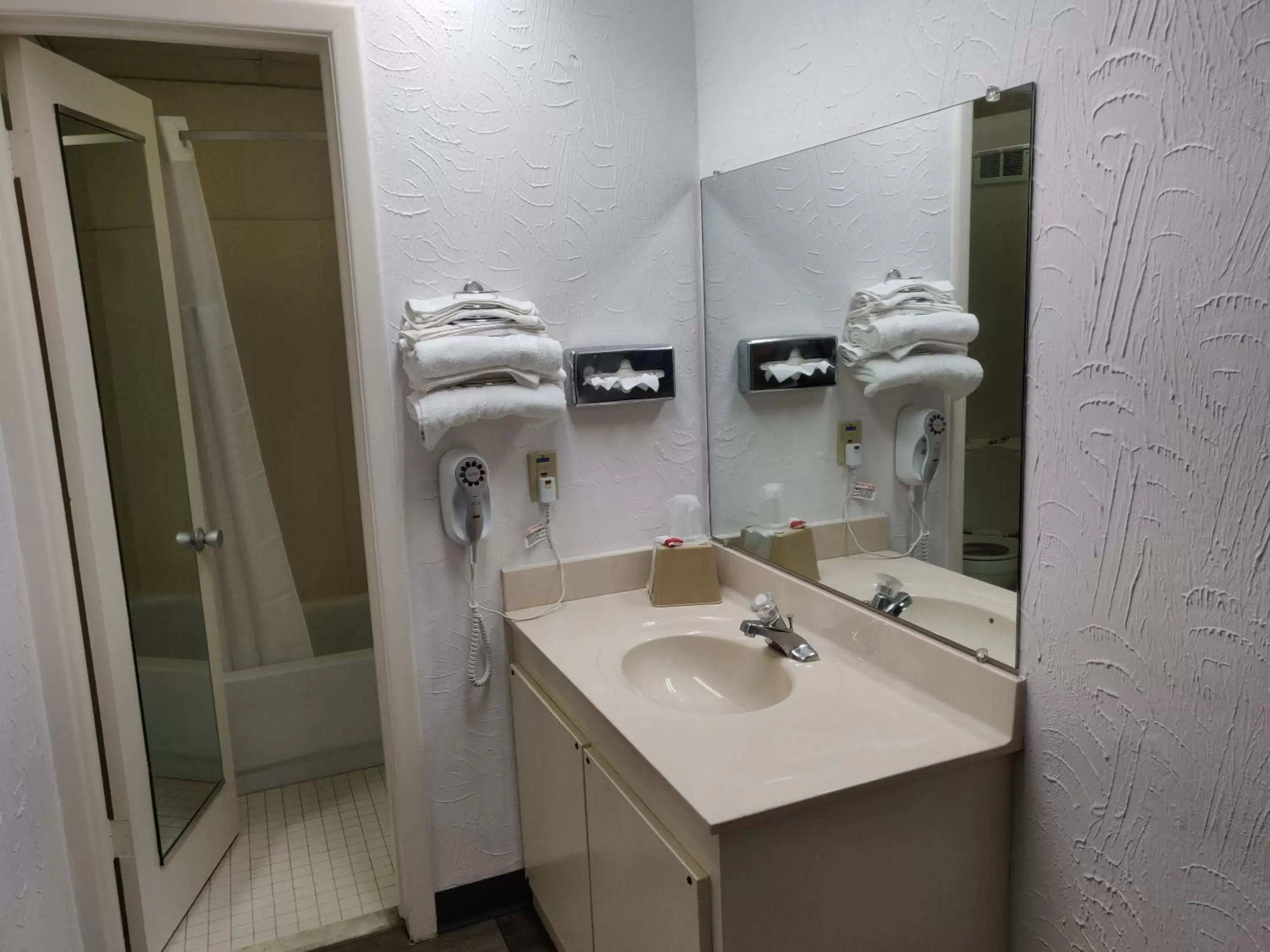 Bathroom in Sprucewood Inn