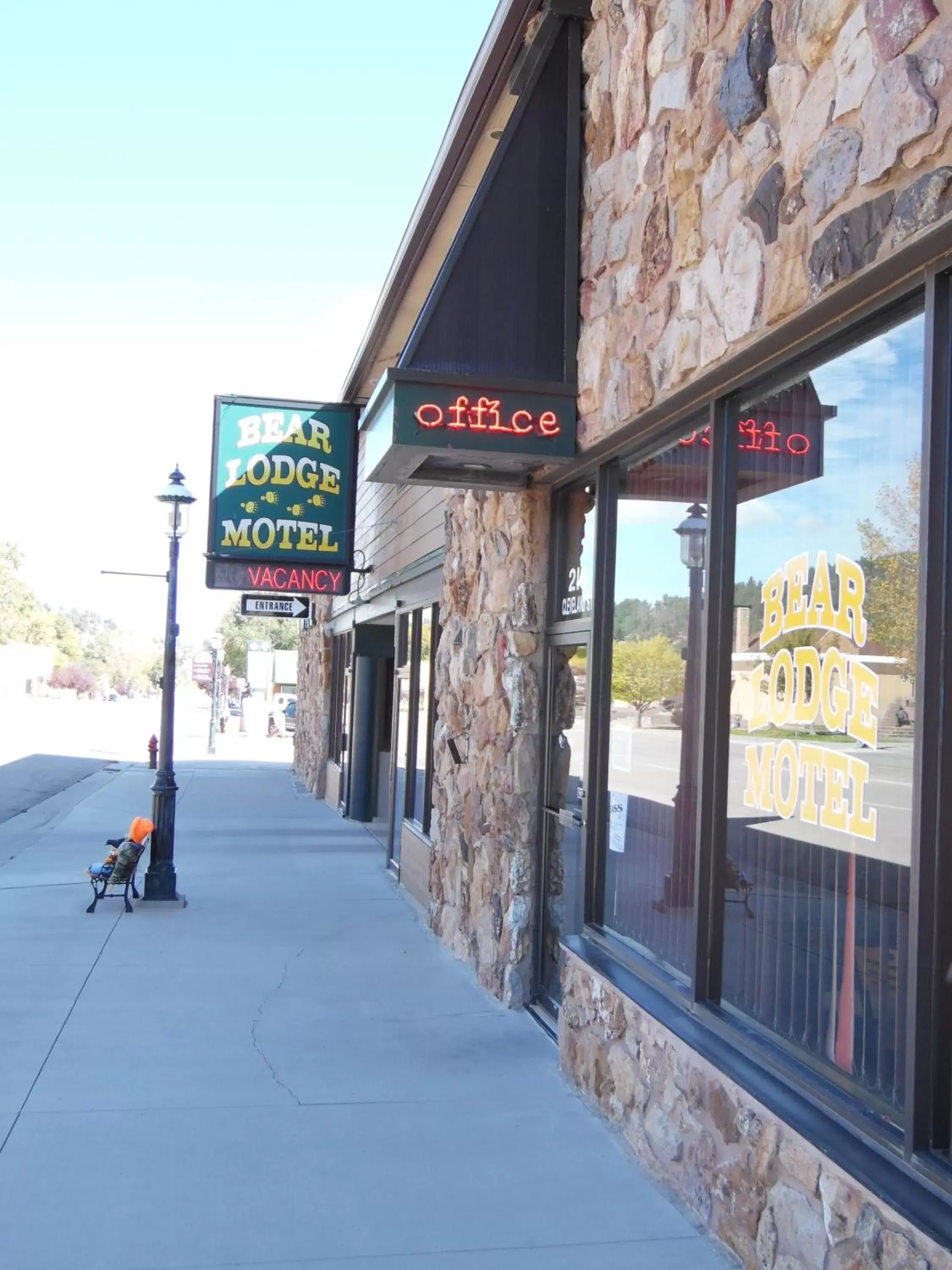 City view in Bear Lodge Motel