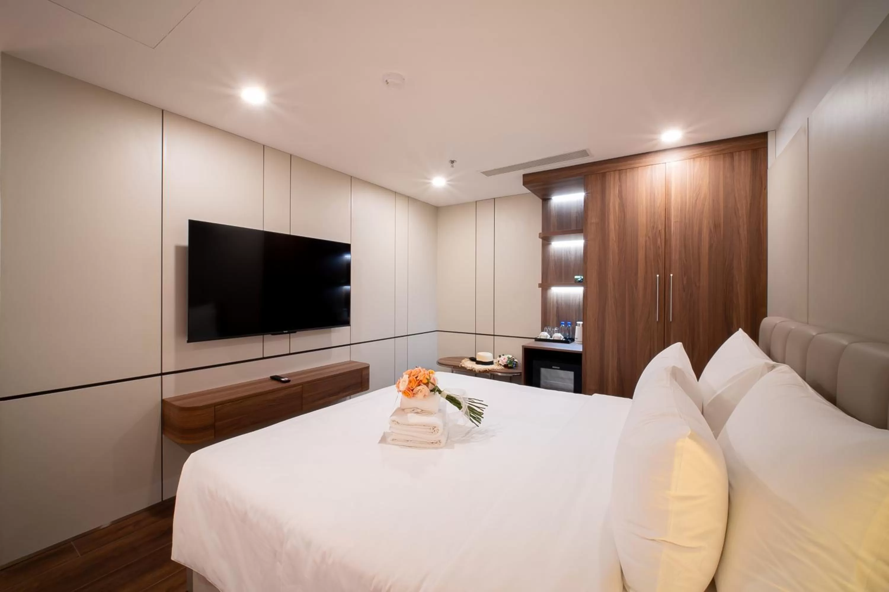 Standard Double Room in Danitel Halong