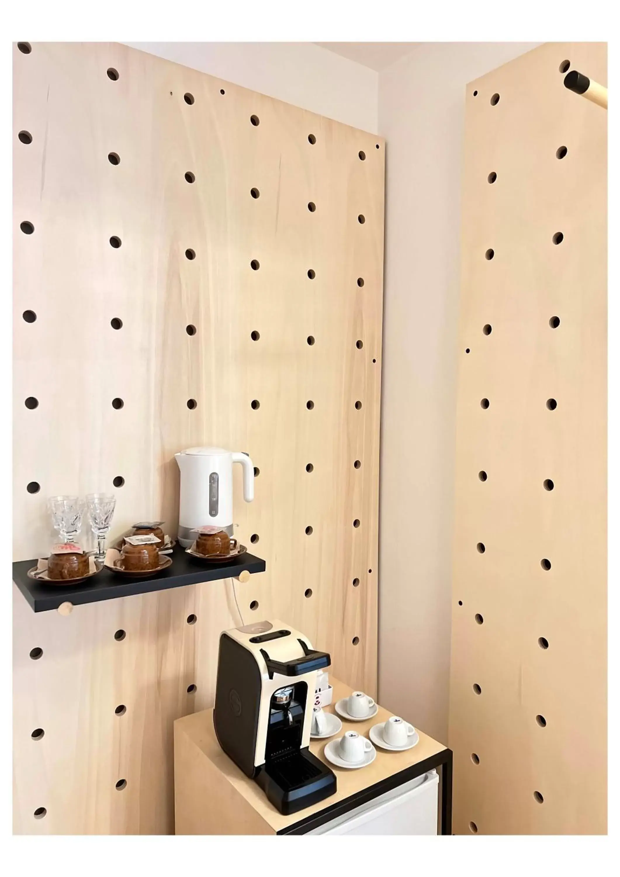 Coffee/Tea Facilities in Imago Plus Hotel