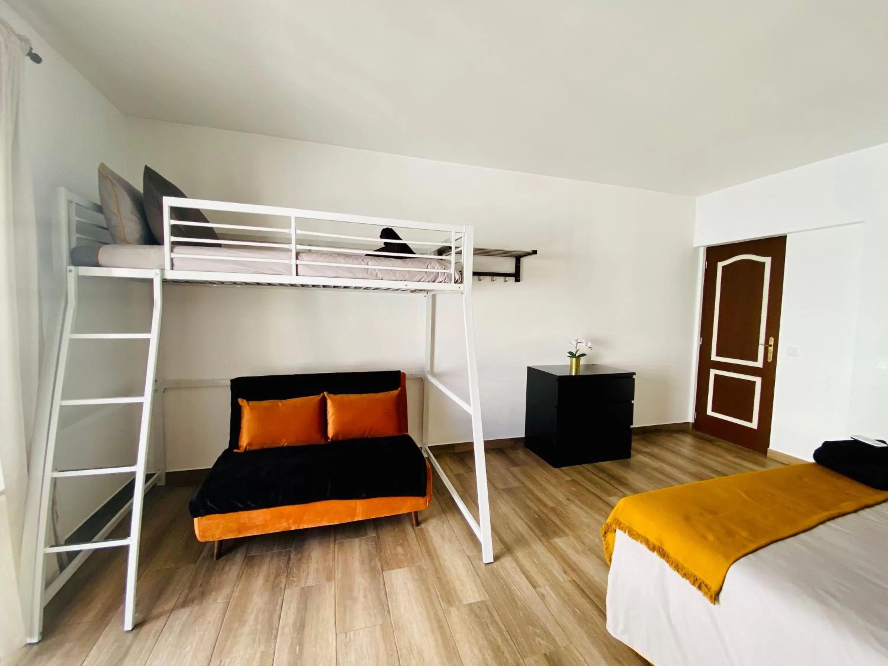 Bedroom, Bed in Stay on Top Old Town