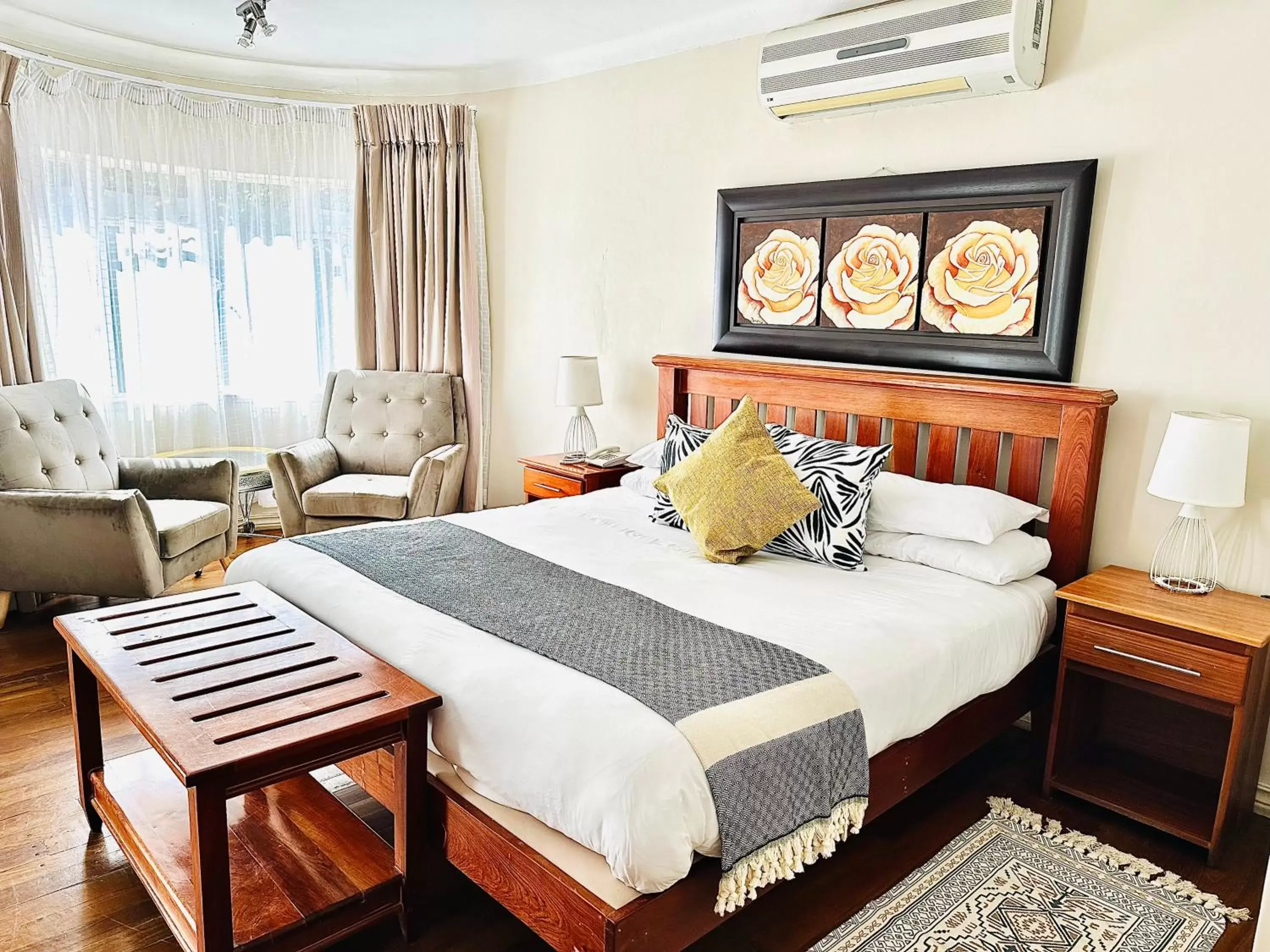 Superior Queen Room in Lido Hotel Superior Queen Room in Lido Hotel