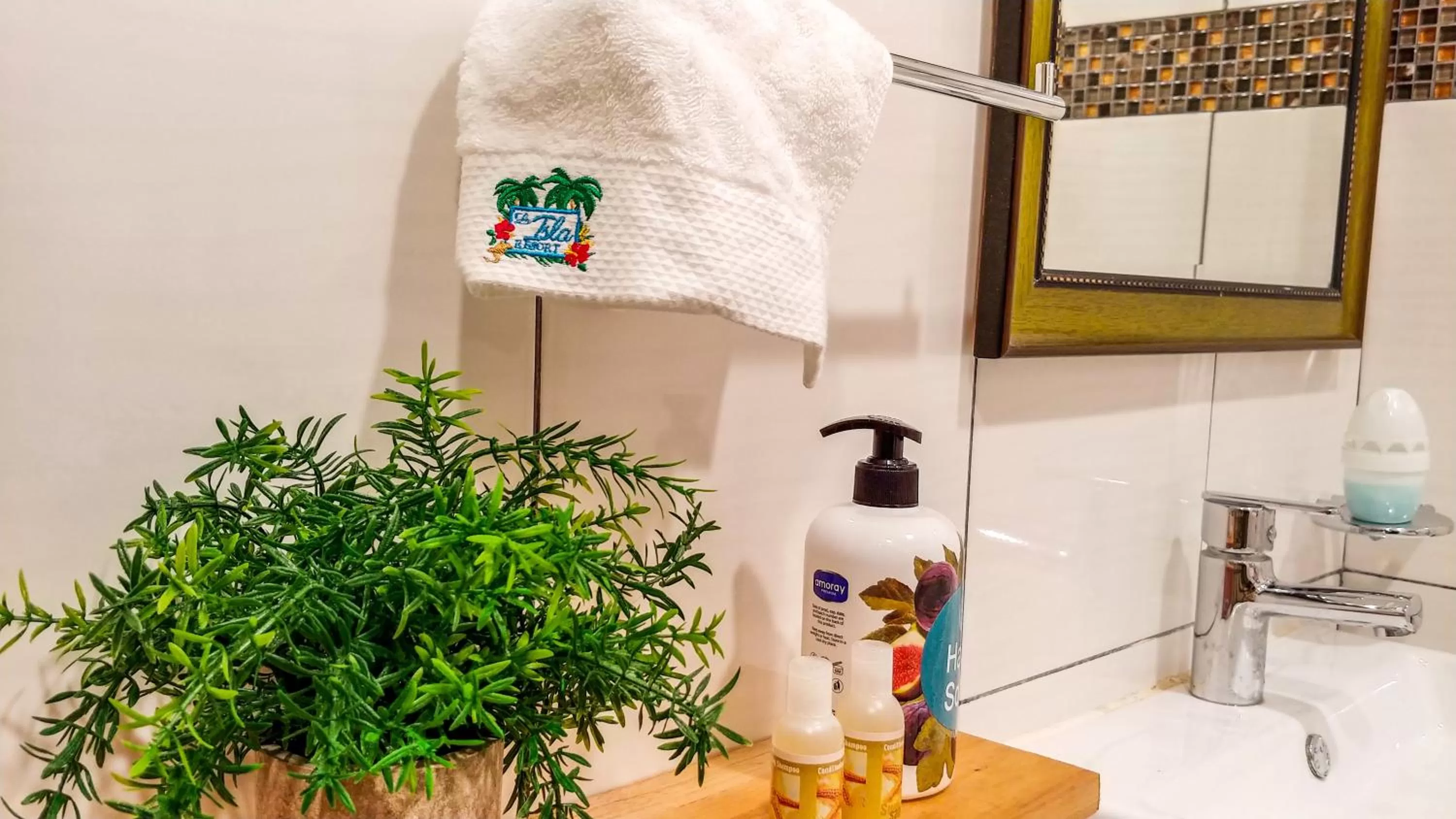 Bathroom in La Isla Resort