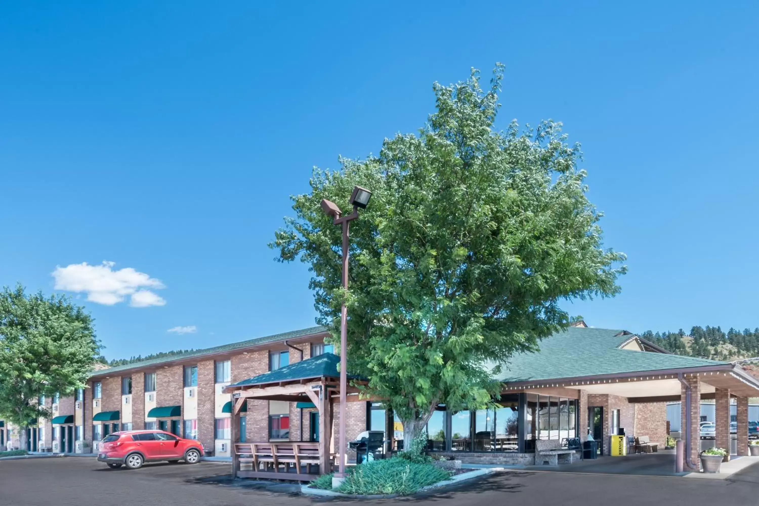 Facade/entrance, Property Building in Days Inn by Wyndham Spearfish