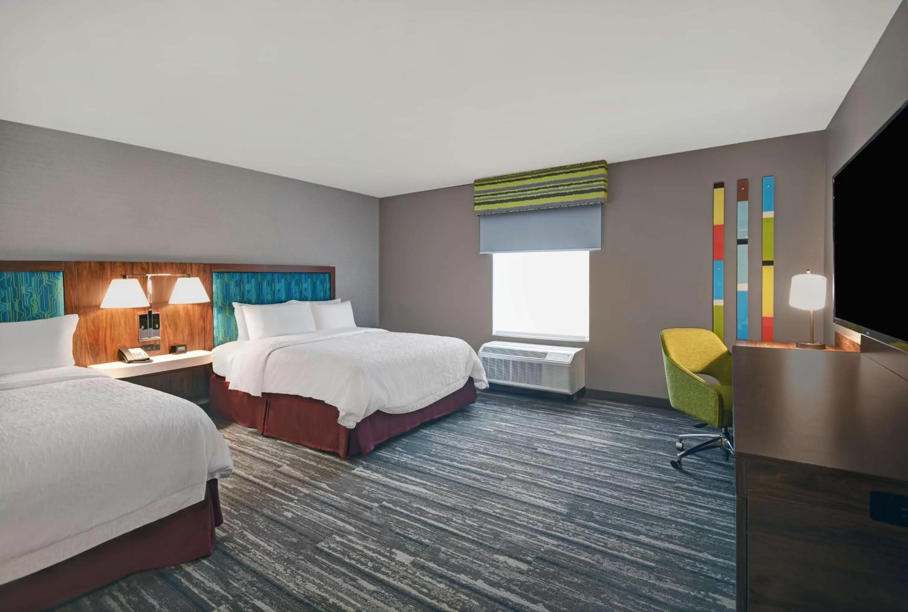 Bedroom, Bed in Hampton Inn Cave City, KY