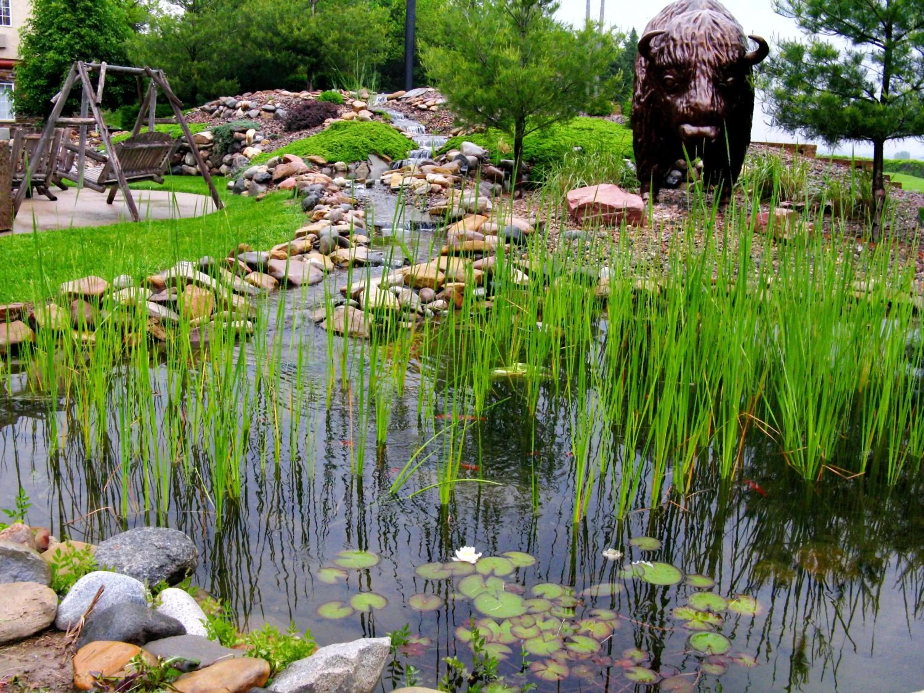 Garden in Stoney Creek Hotel St. Joseph