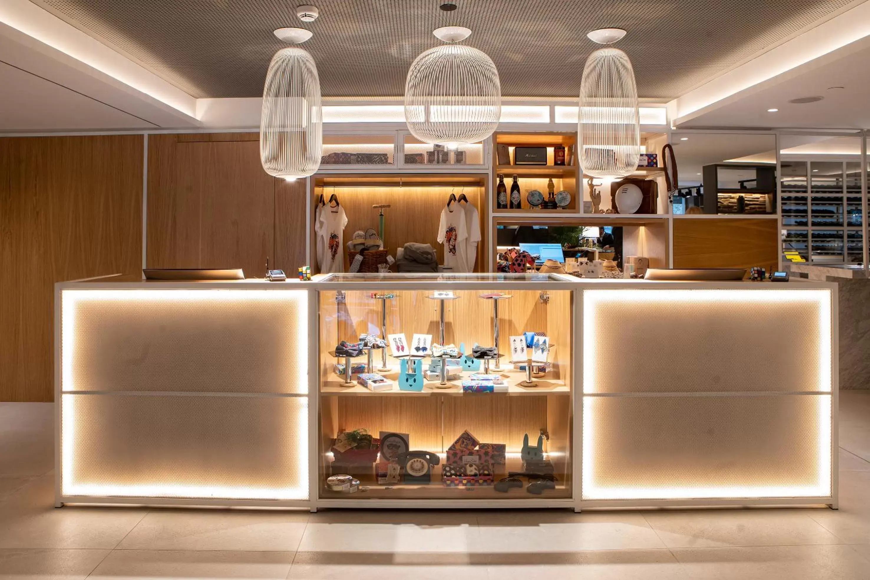 Lobby or reception in INNSiDE by Meliá Zaragoza Lobby or reception in INNSiDE by Meliá Zaragoza