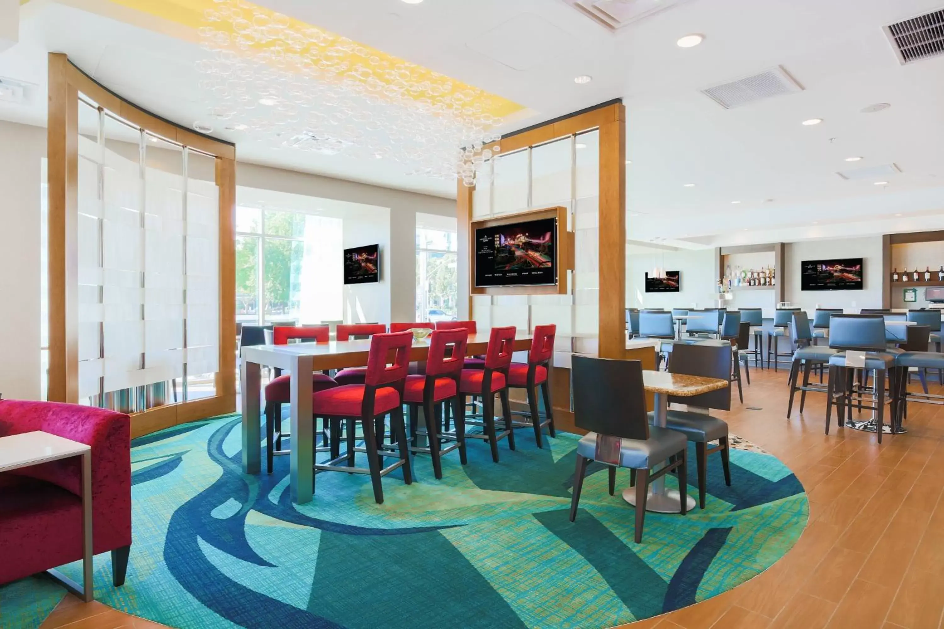 Lobby or reception, Restaurant/Places to Eat in SpringHill Suites by Marriott San Jose Airport