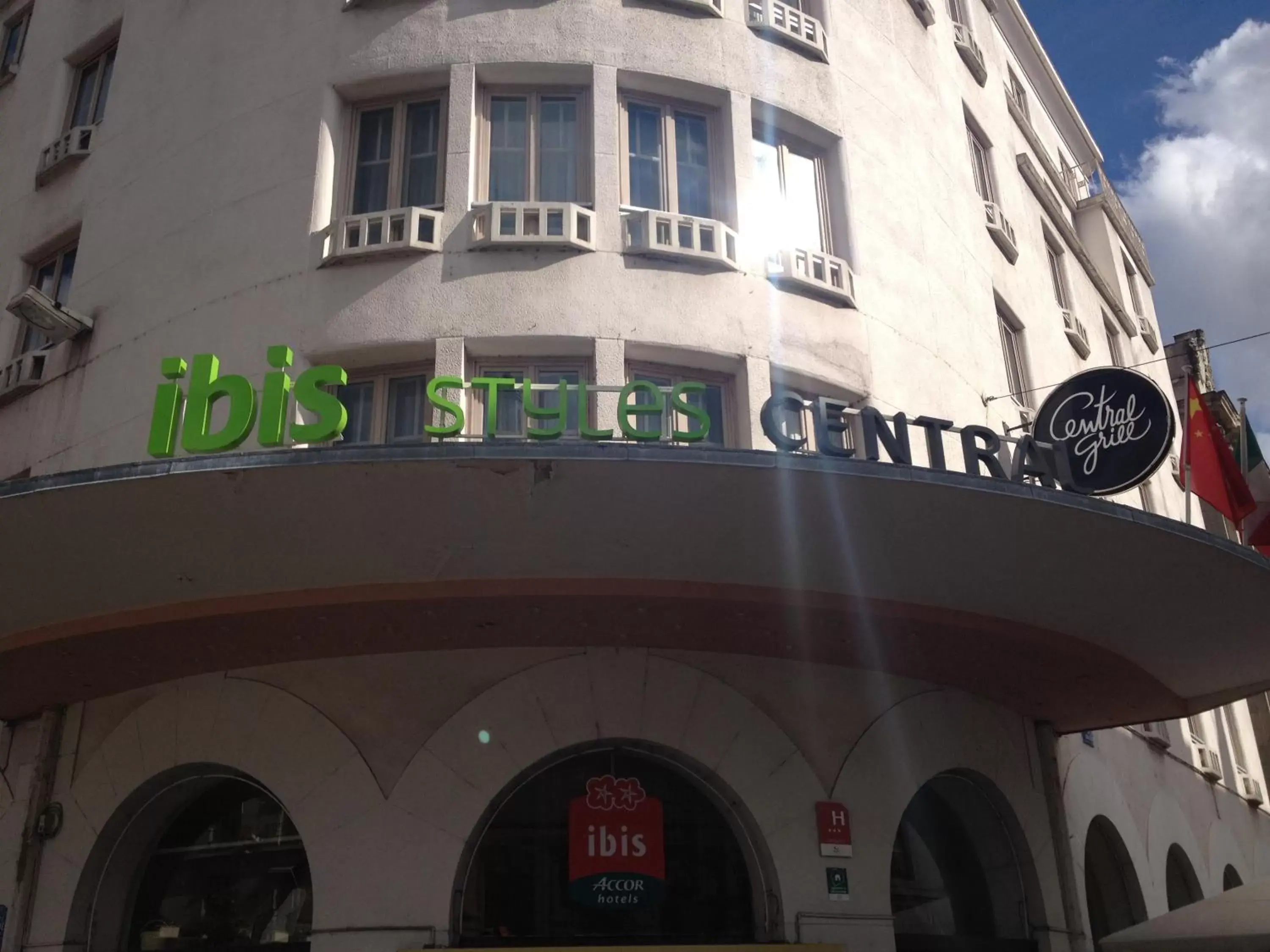 Facade/entrance, Property Building in ibis Styles Dijon Central