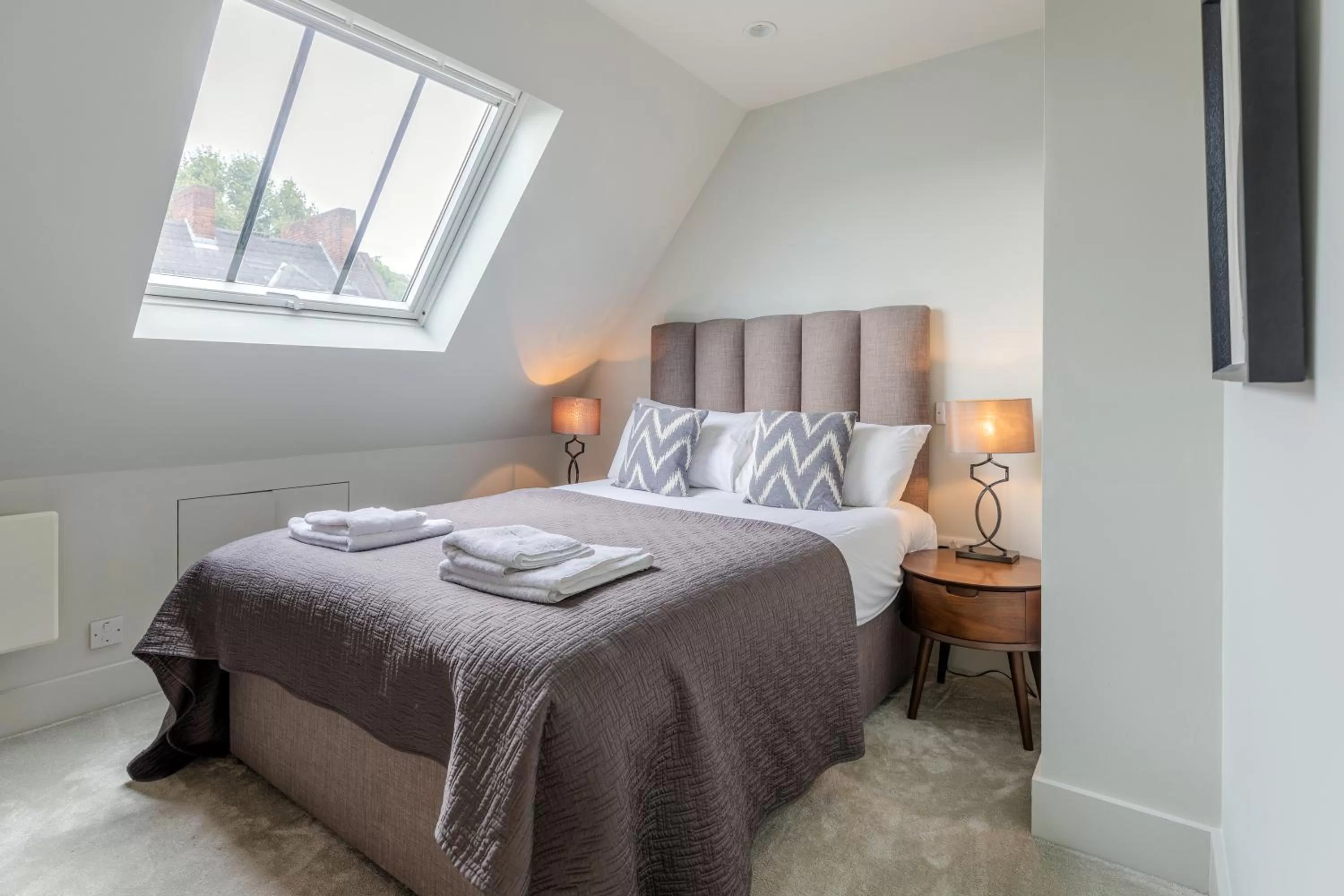 Bathroom, Bed in Holborn Apartments