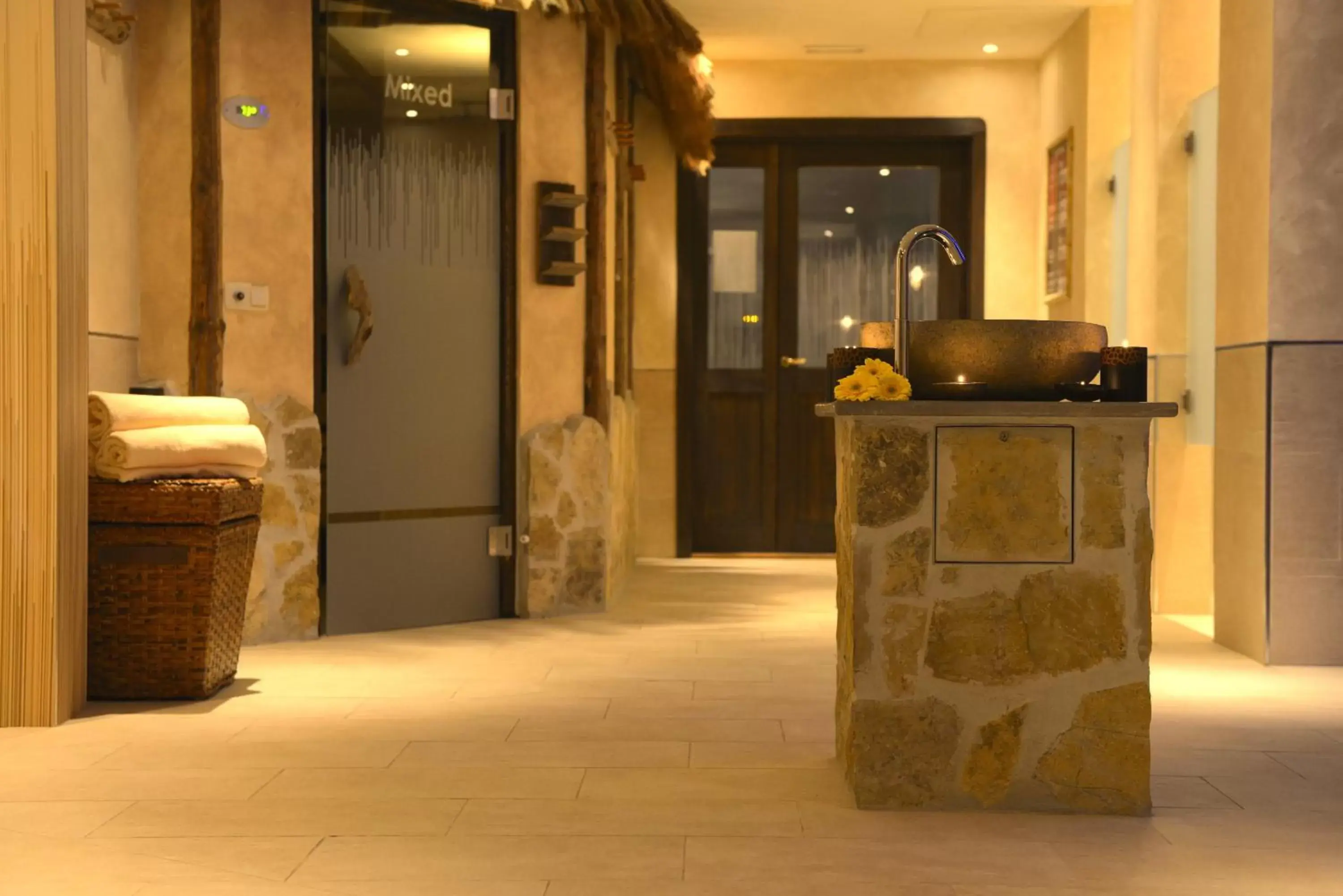 Spa and wellness centre/facilities, Lobby/Reception in Lindner Hotel Mallorca Portals Nous, part of JdV by Hyatt