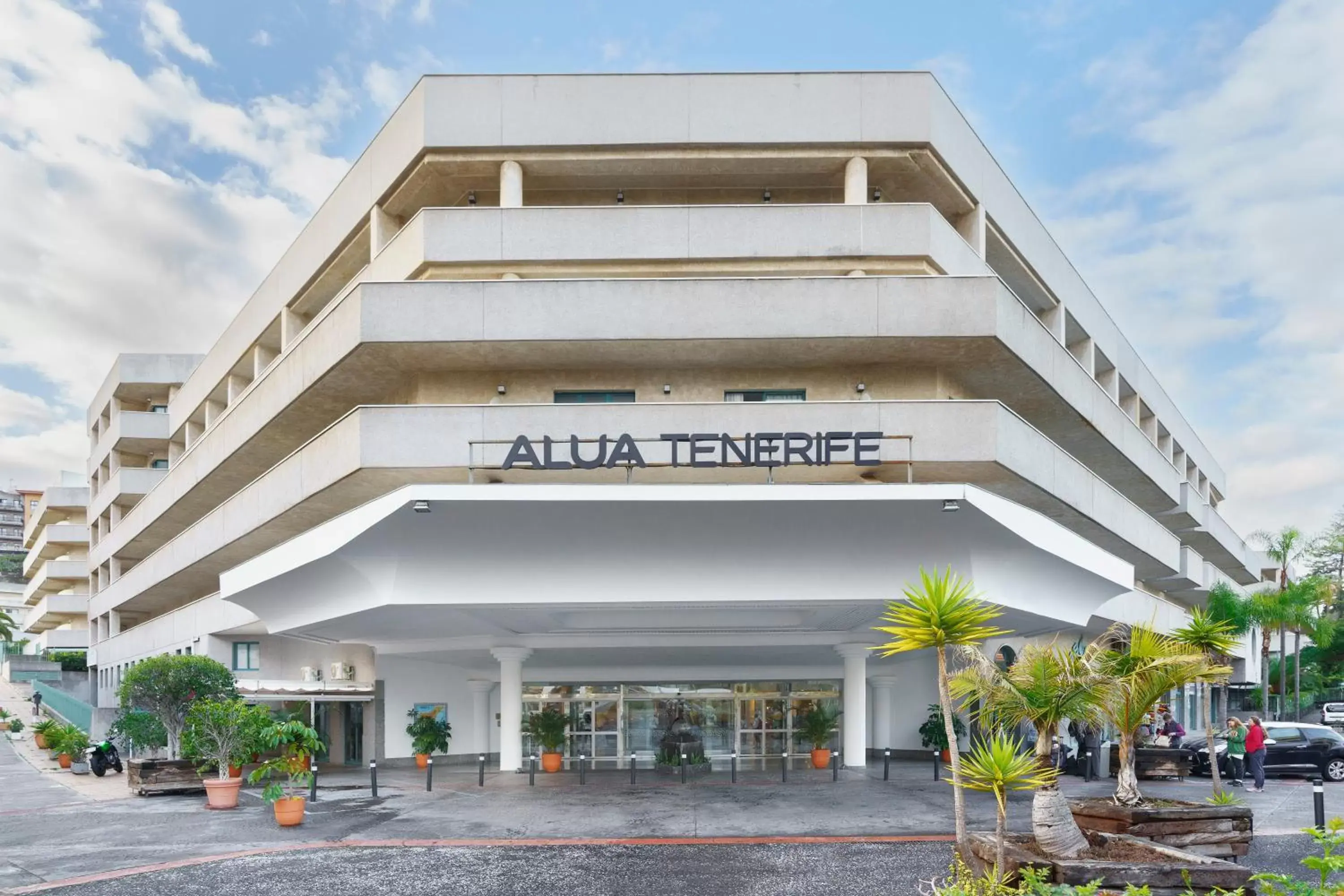 Property building in Alua Tenerife Property building in Alua Tenerife
