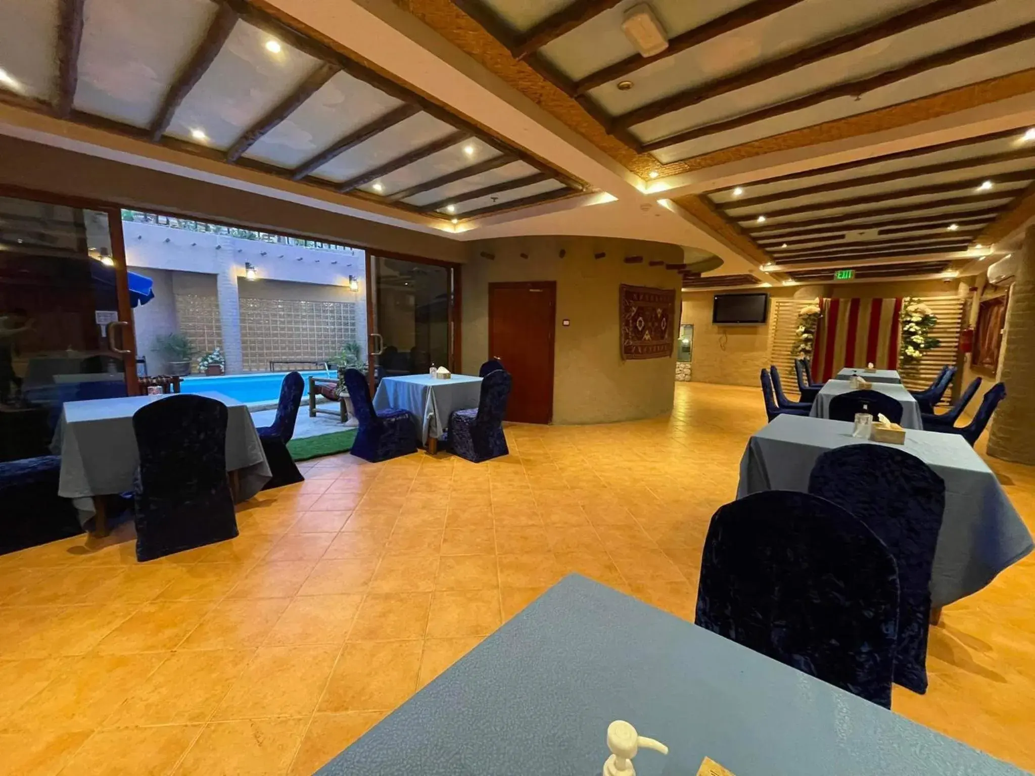 Lounge or bar, Banquet Facilities in Al Liwan Suites