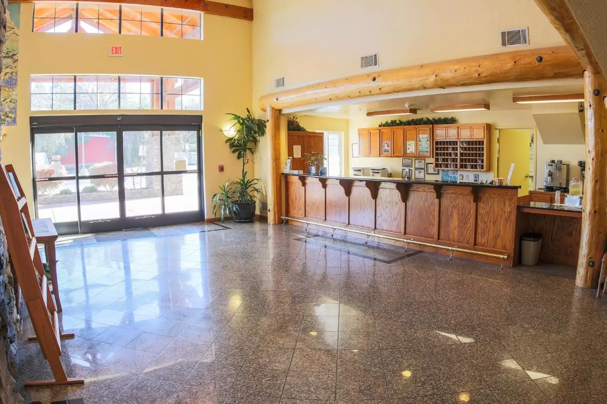 Lobby or reception in Murphys Suites