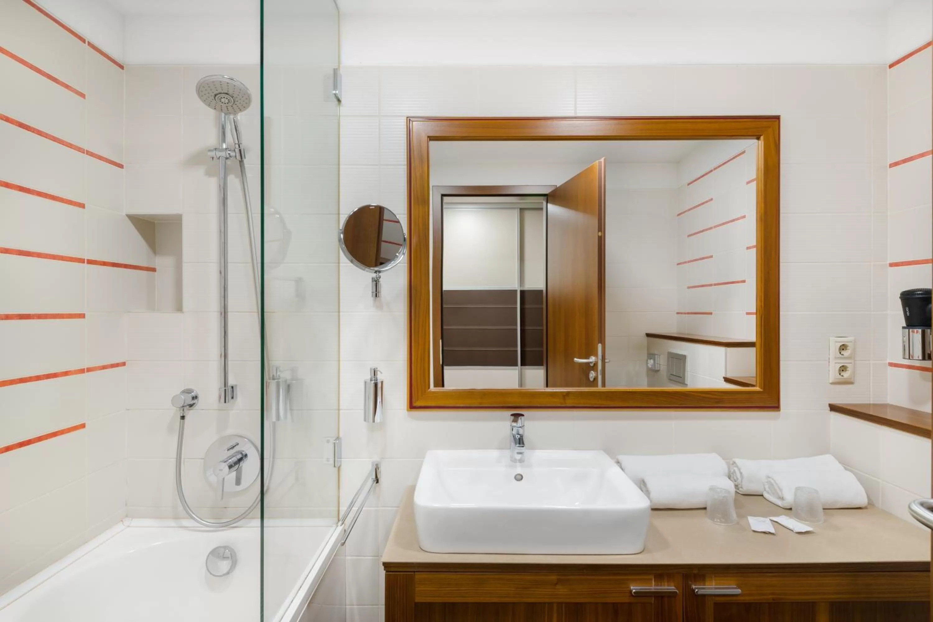 Bathroom in Corso Hotel Pécs