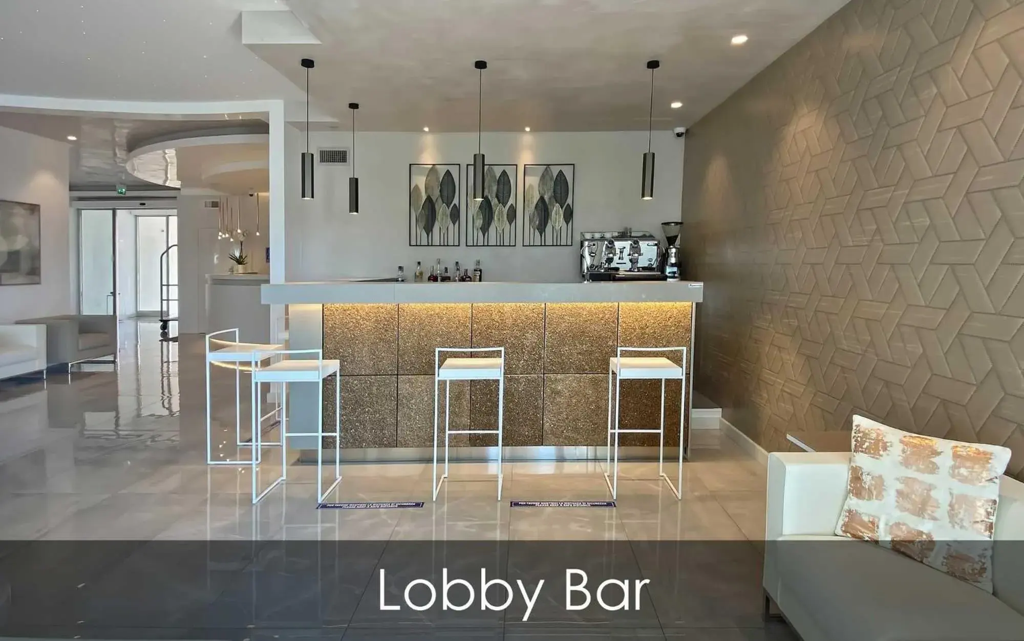 Lounge or bar in Hotel Olimpico