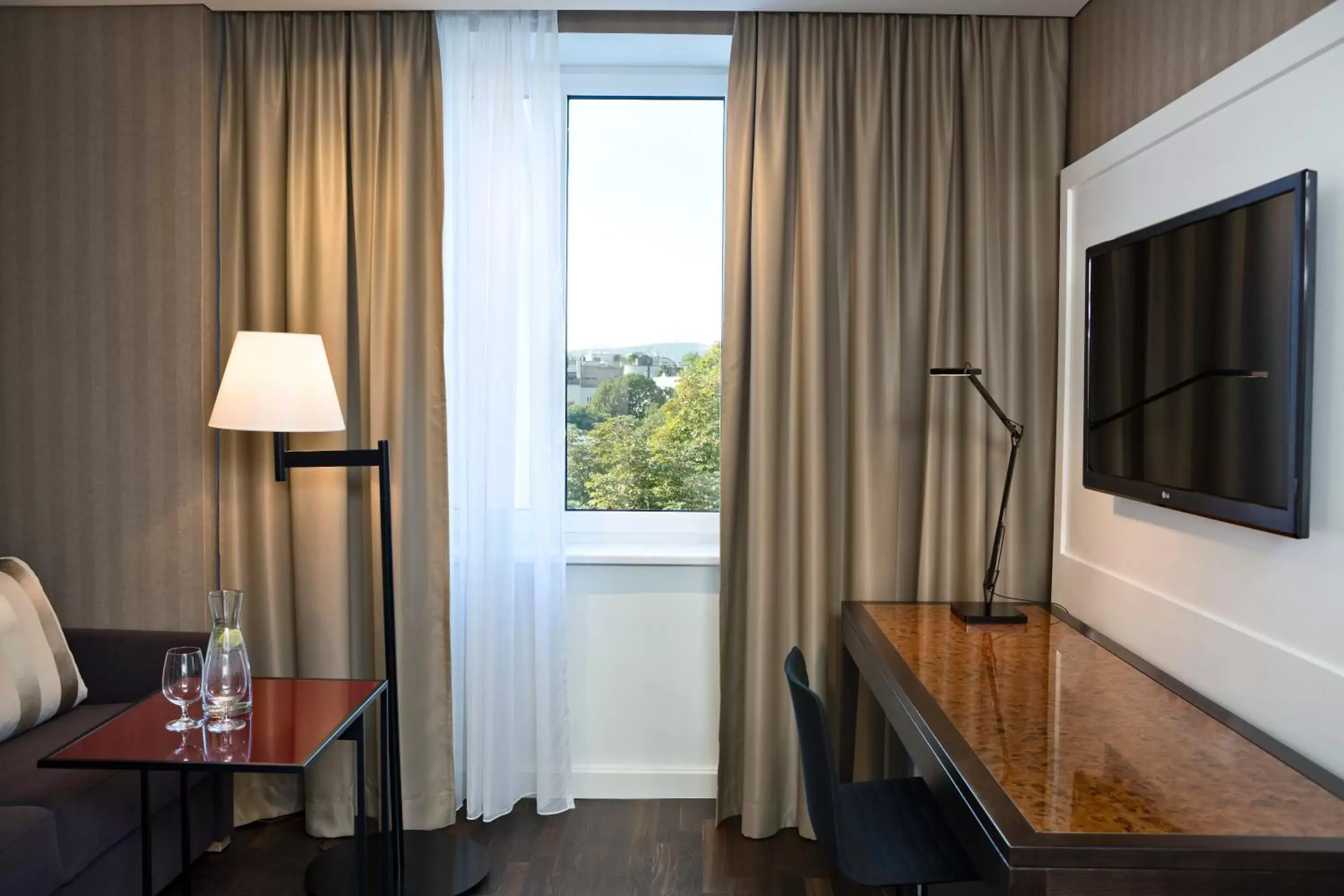 View (from property/room), TV/Entertainment Center in The Harmonie Vienna, BW Premier Collection